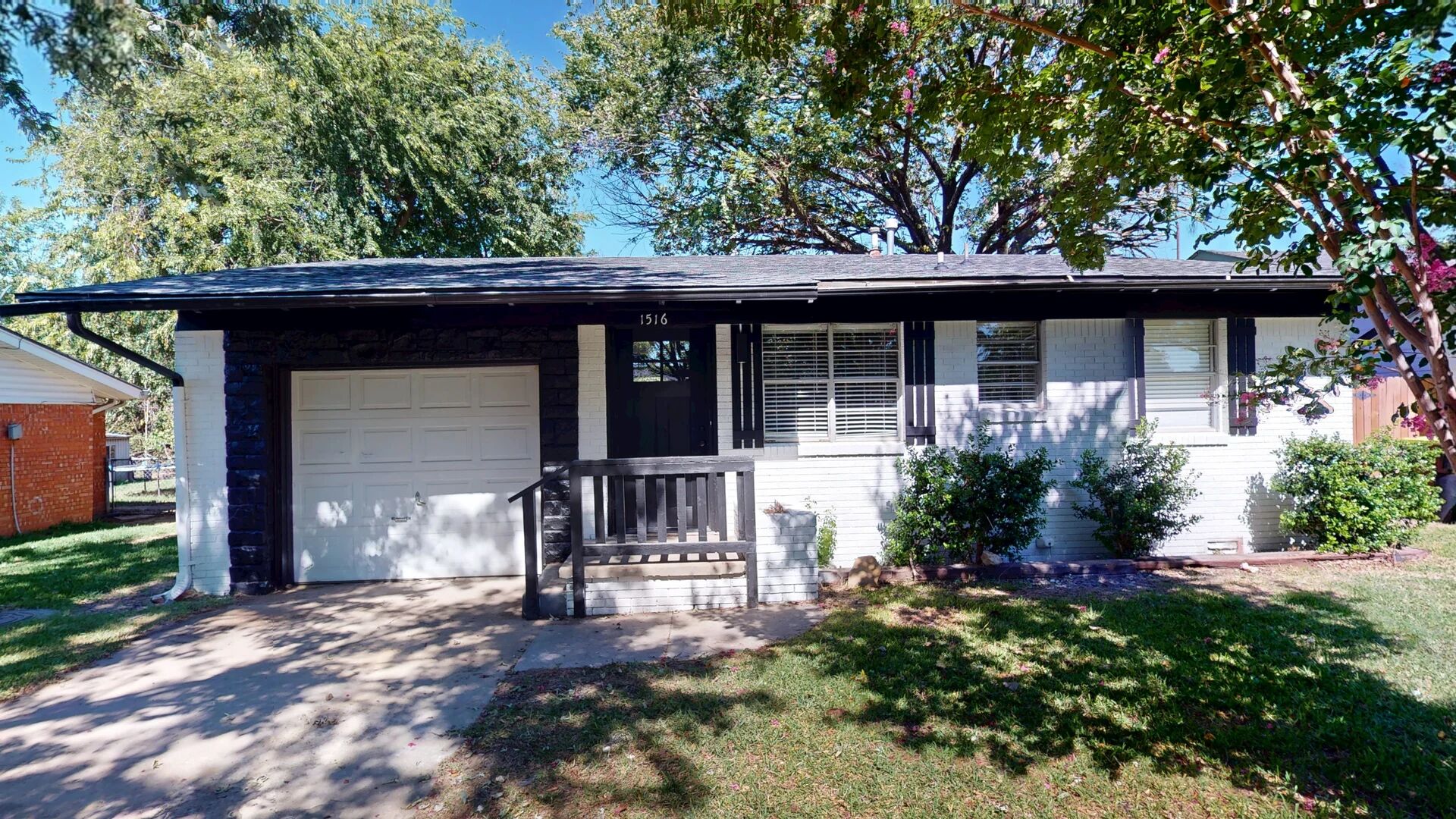 1516 E Nancy Property Photo 1