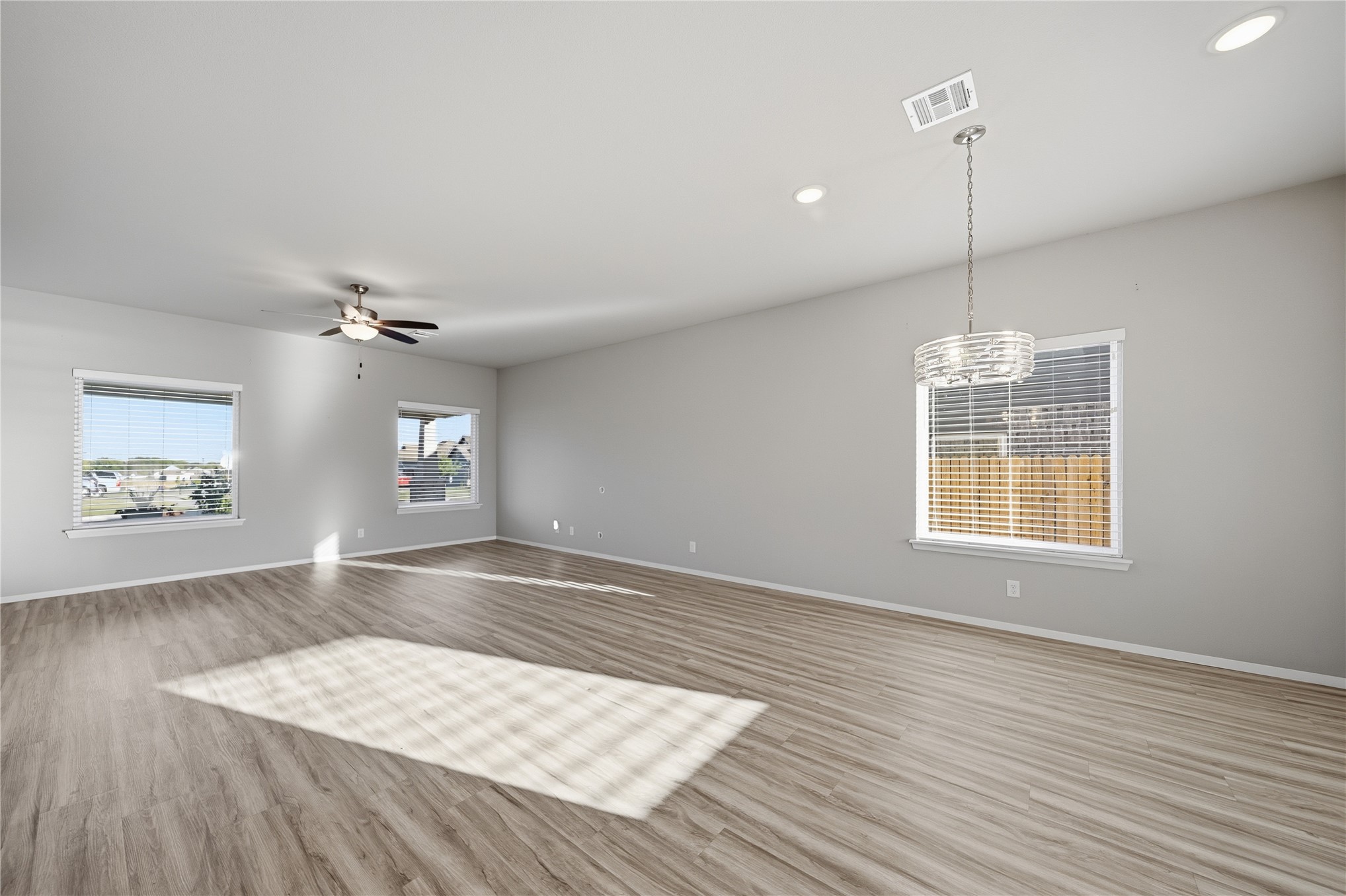 8926 N 73rd Place E Property Photo 6
