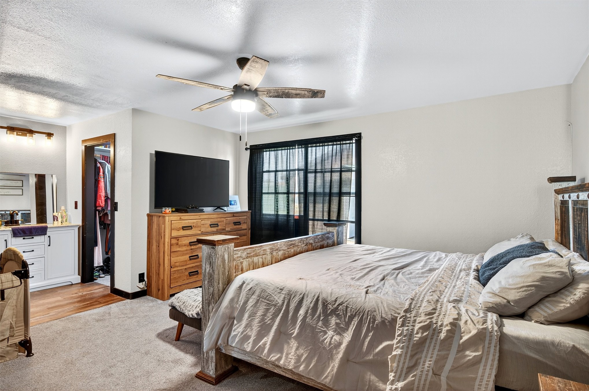 209 Roberts Street Property Photo 10