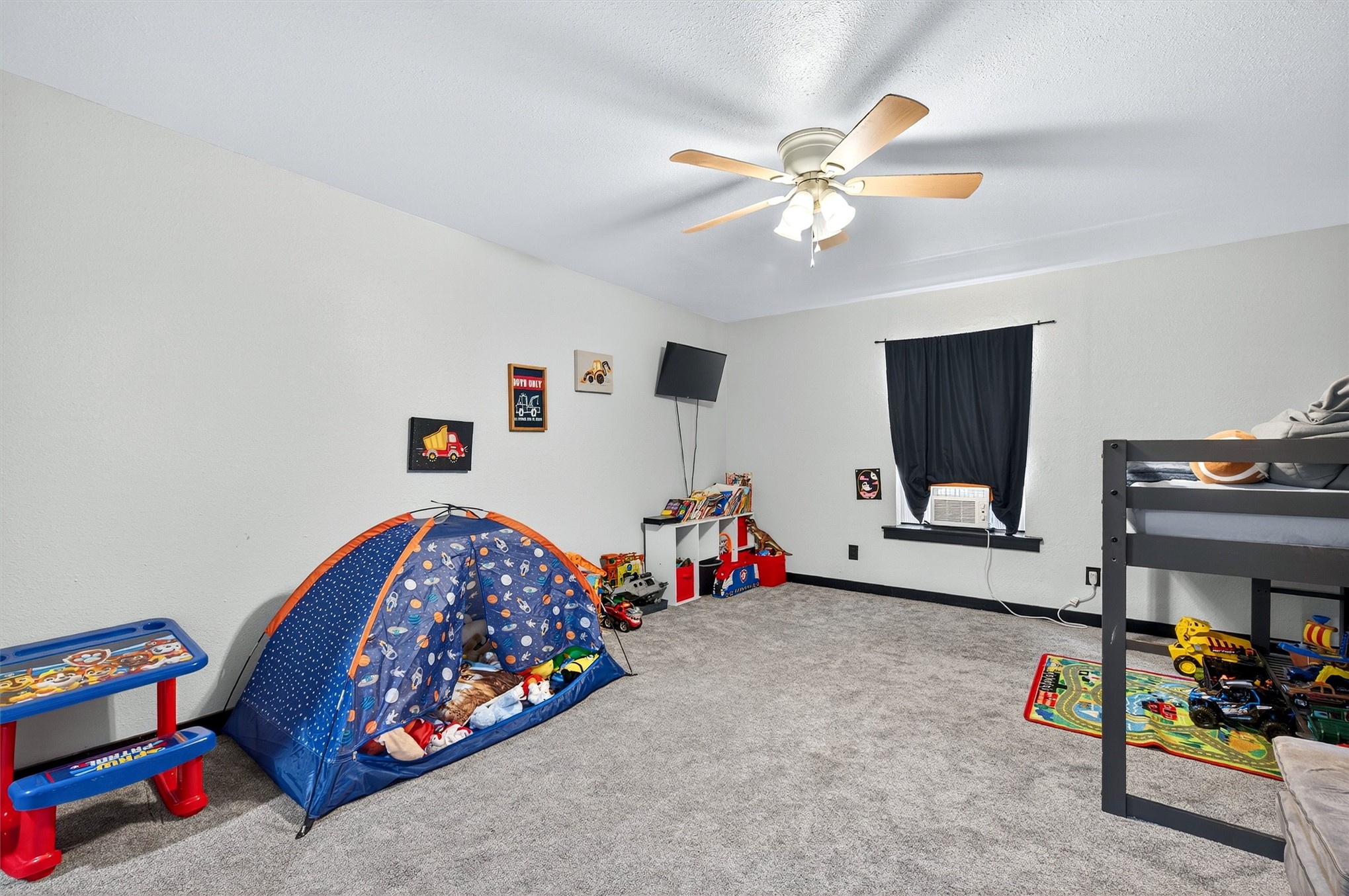 209 Roberts Street Property Photo 16