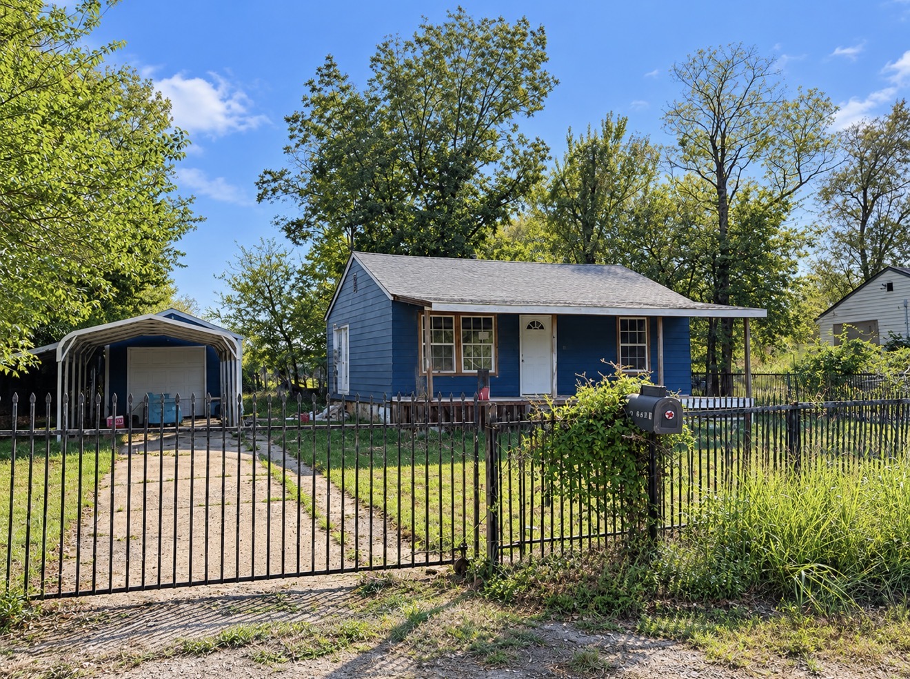 1604 E 63rd Street N Property Photo 1