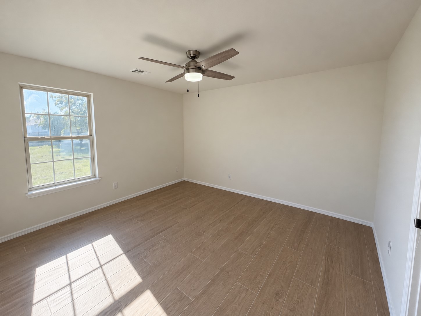 2101 Greenbrier Circle Property Photo 22