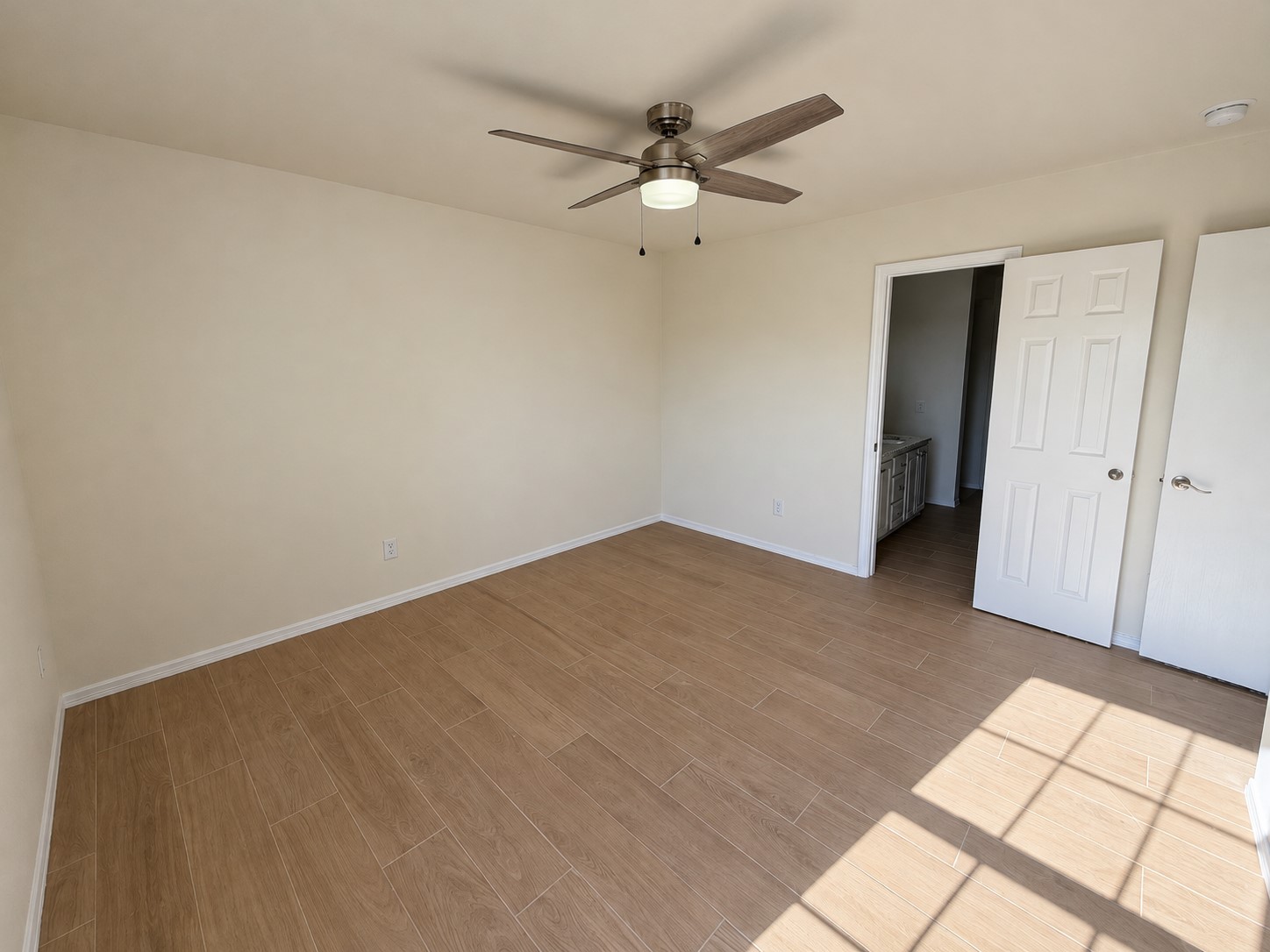 2101 Greenbrier Circle Property Photo 23