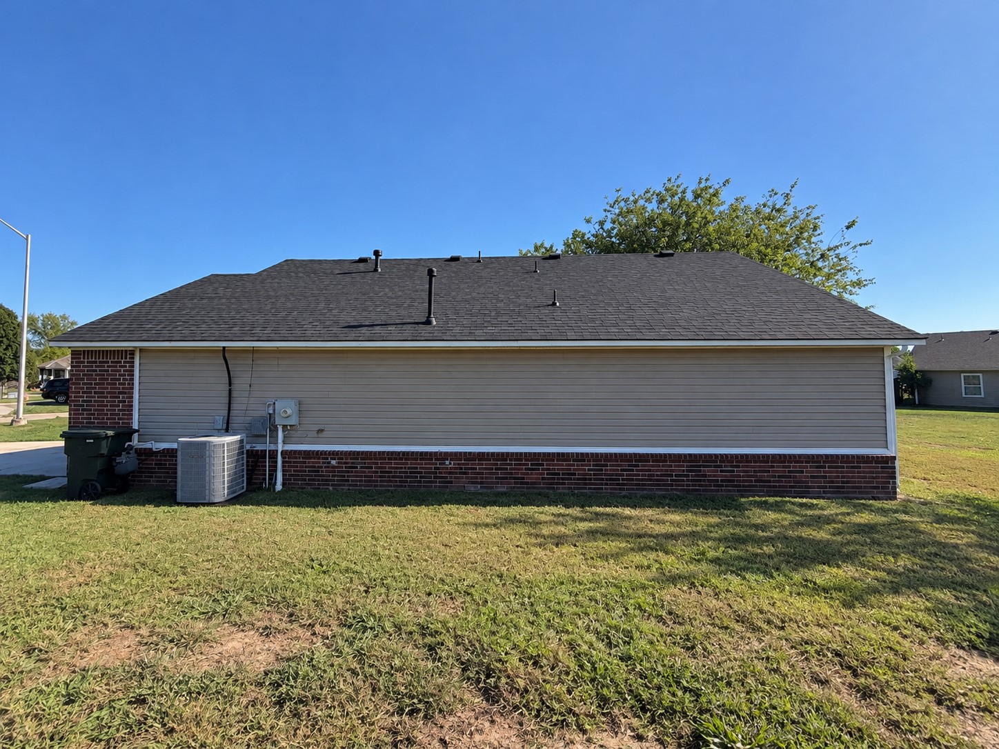 2101 Greenbrier Circle Property Photo 47