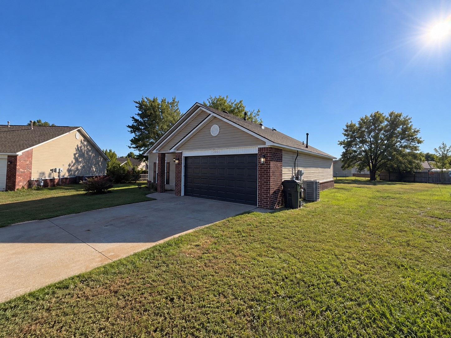 2101 Greenbrier Circle Property Photo 48