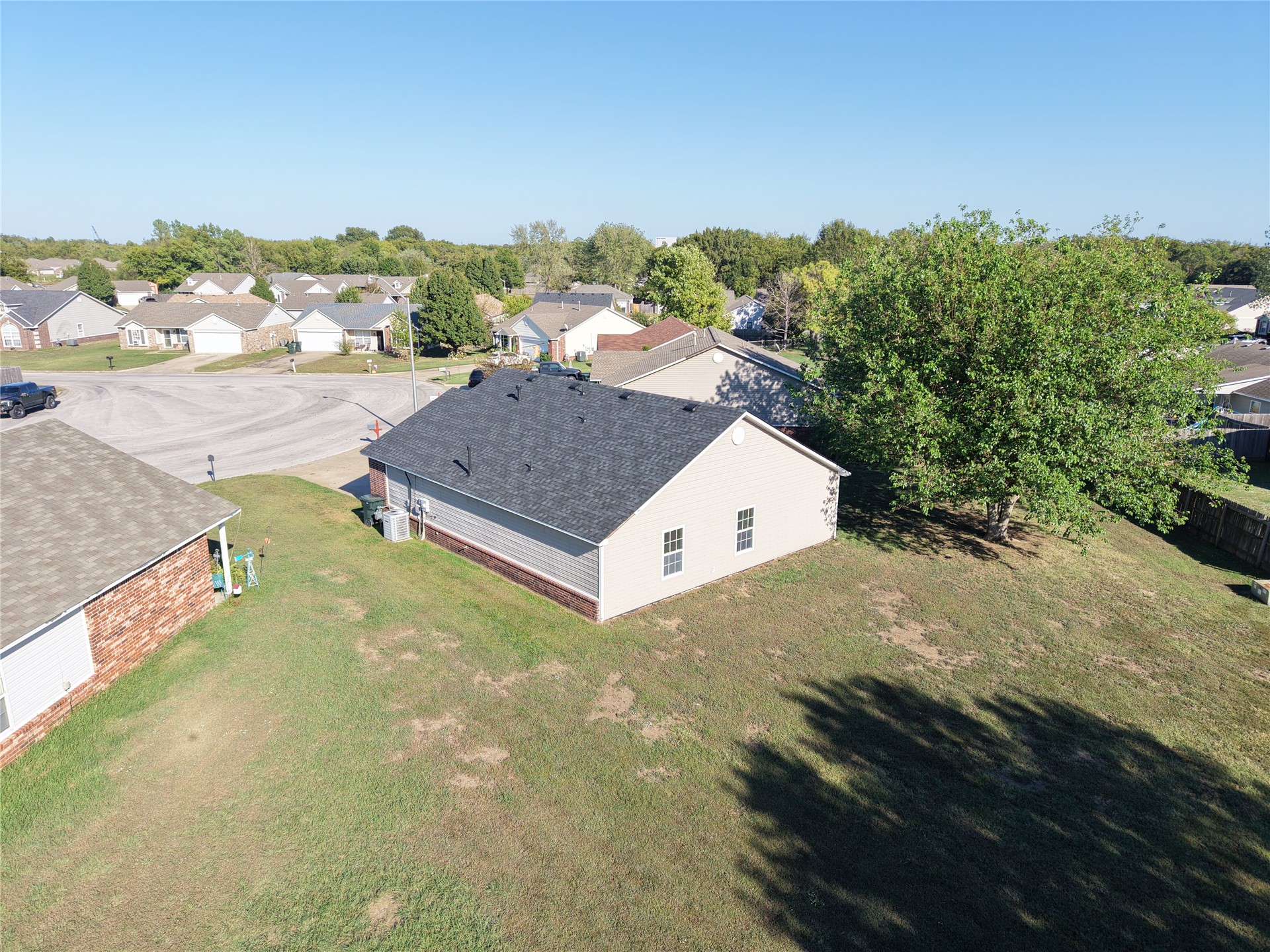 2101 Greenbrier Circle Property Photo 50