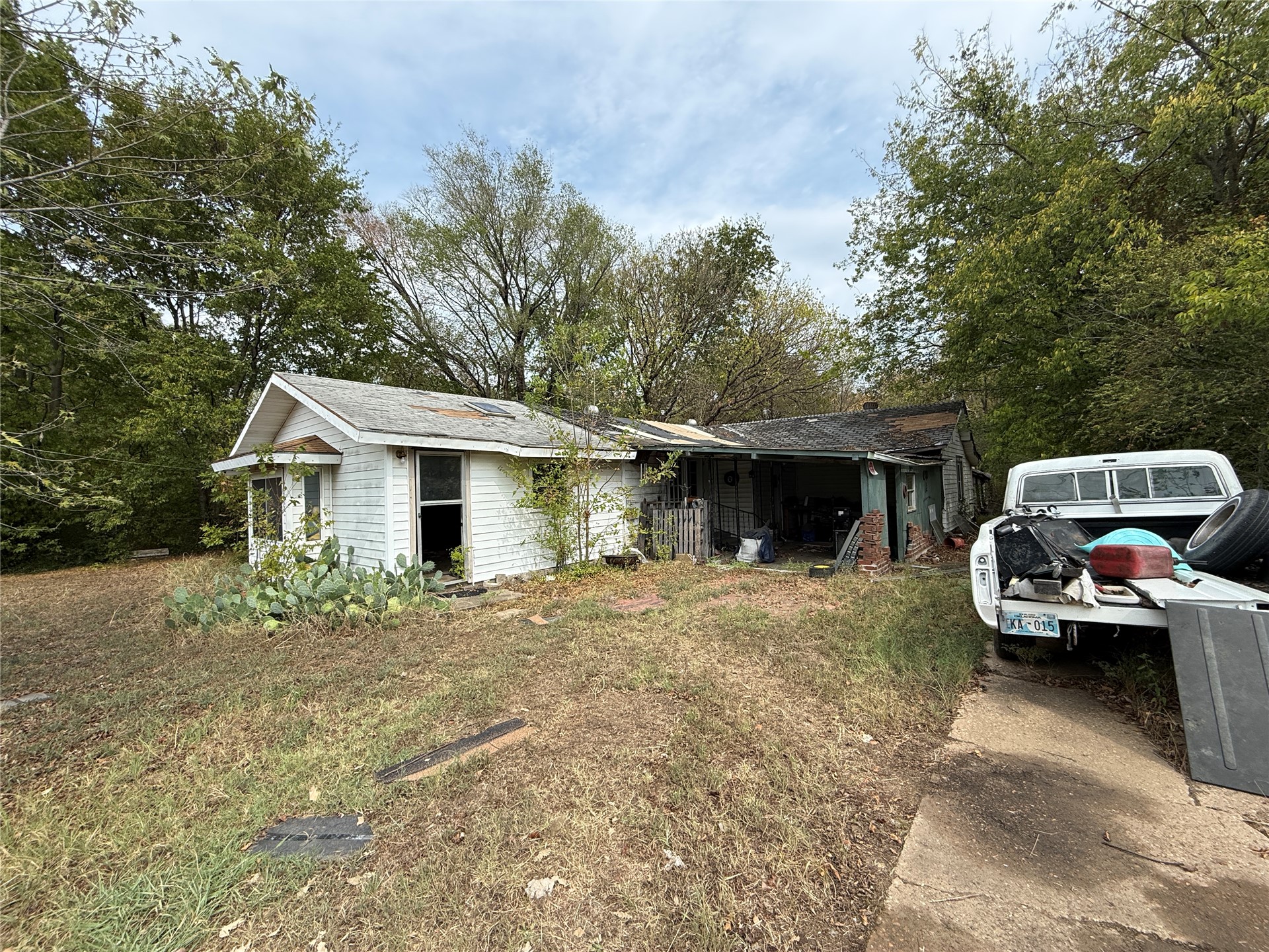 2910 S Cherokee Street Property Photo 1