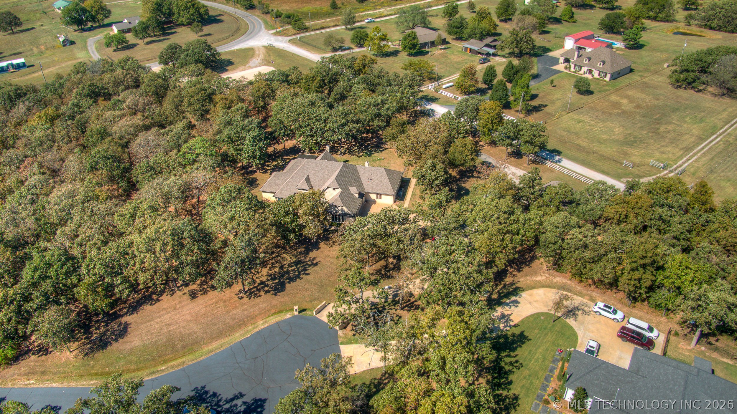 3704 Cliff Drive Property Photo 4