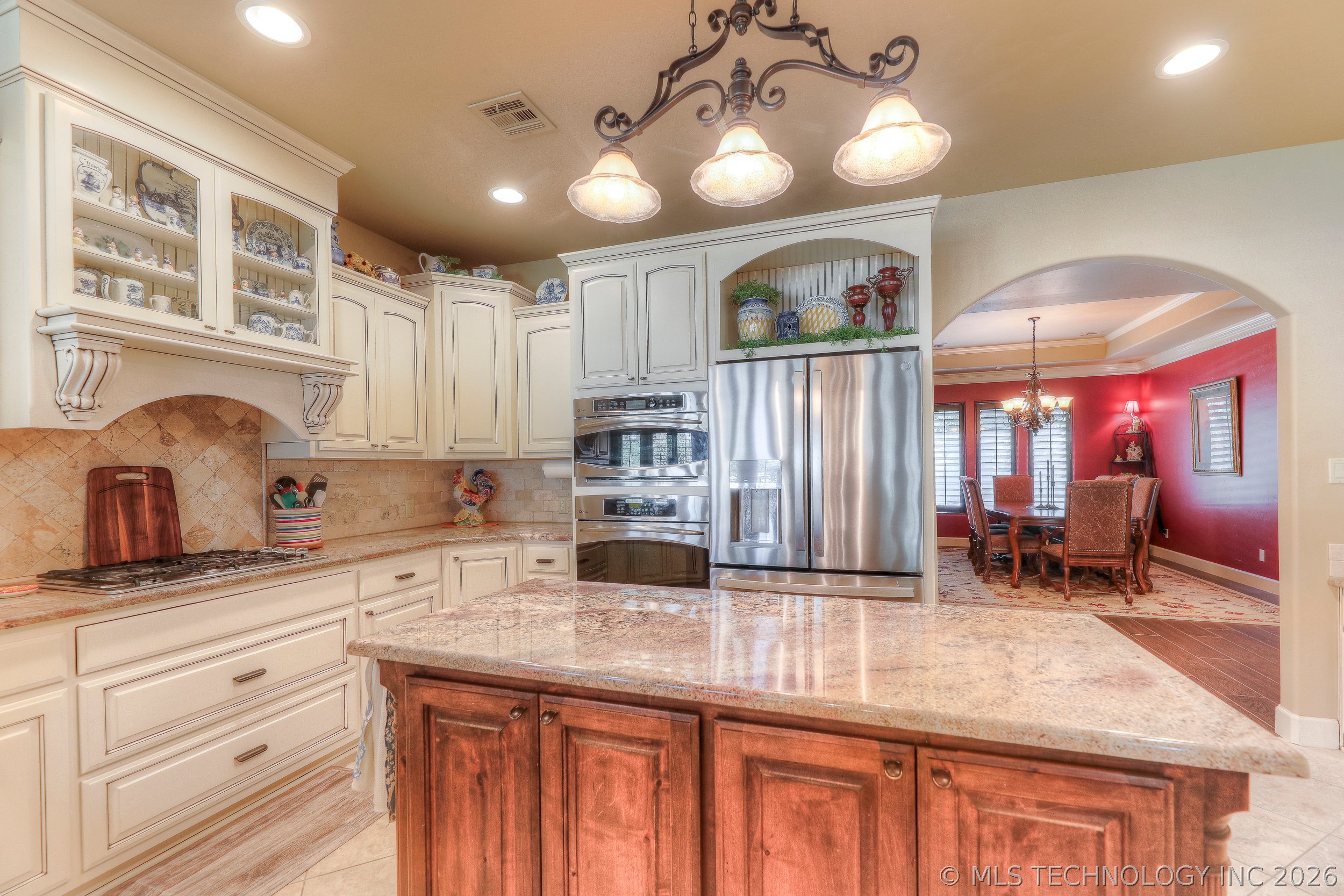 3704 Cliff Drive Property Photo 12