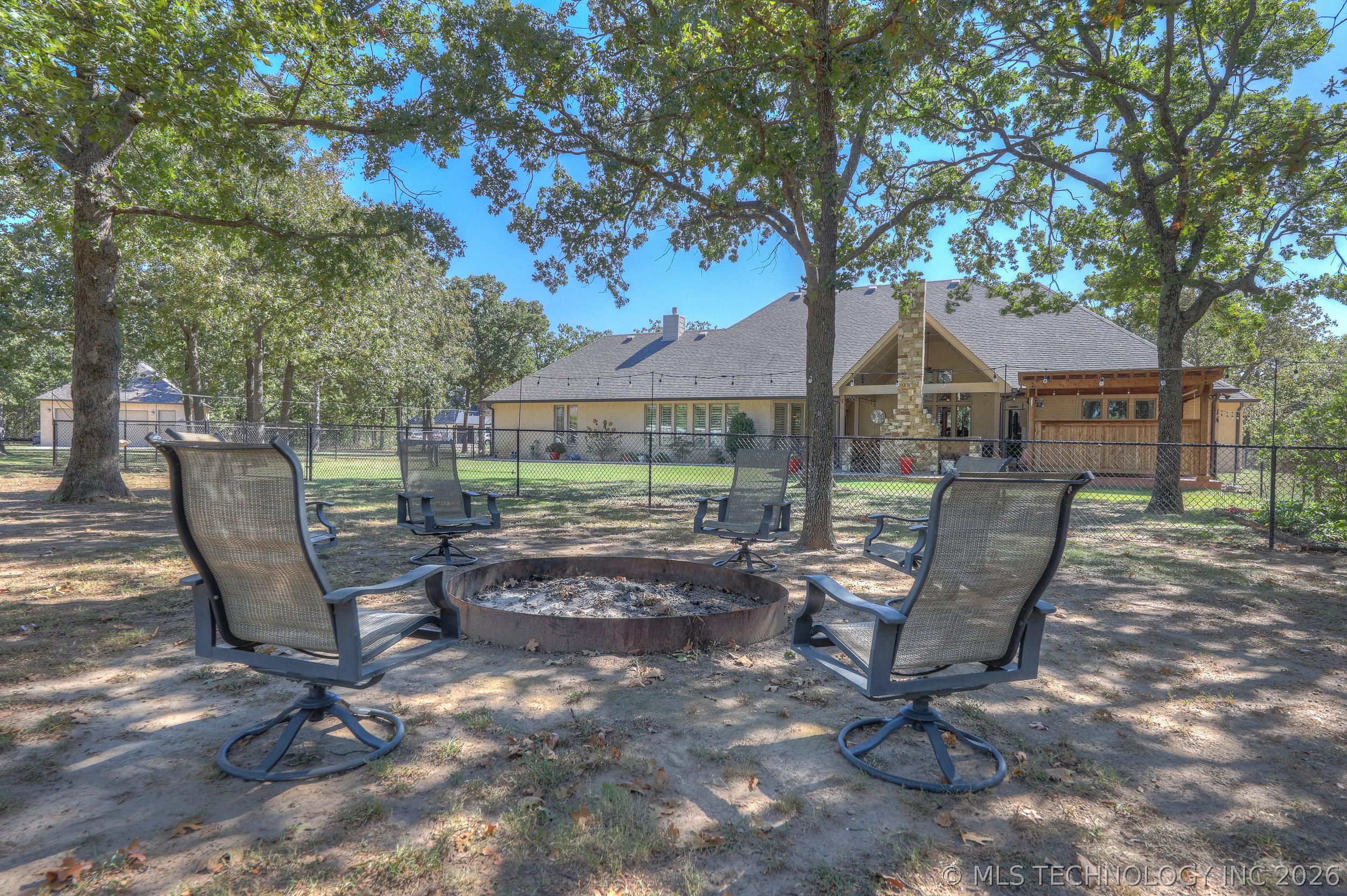 3704 Cliff Drive Property Photo 40