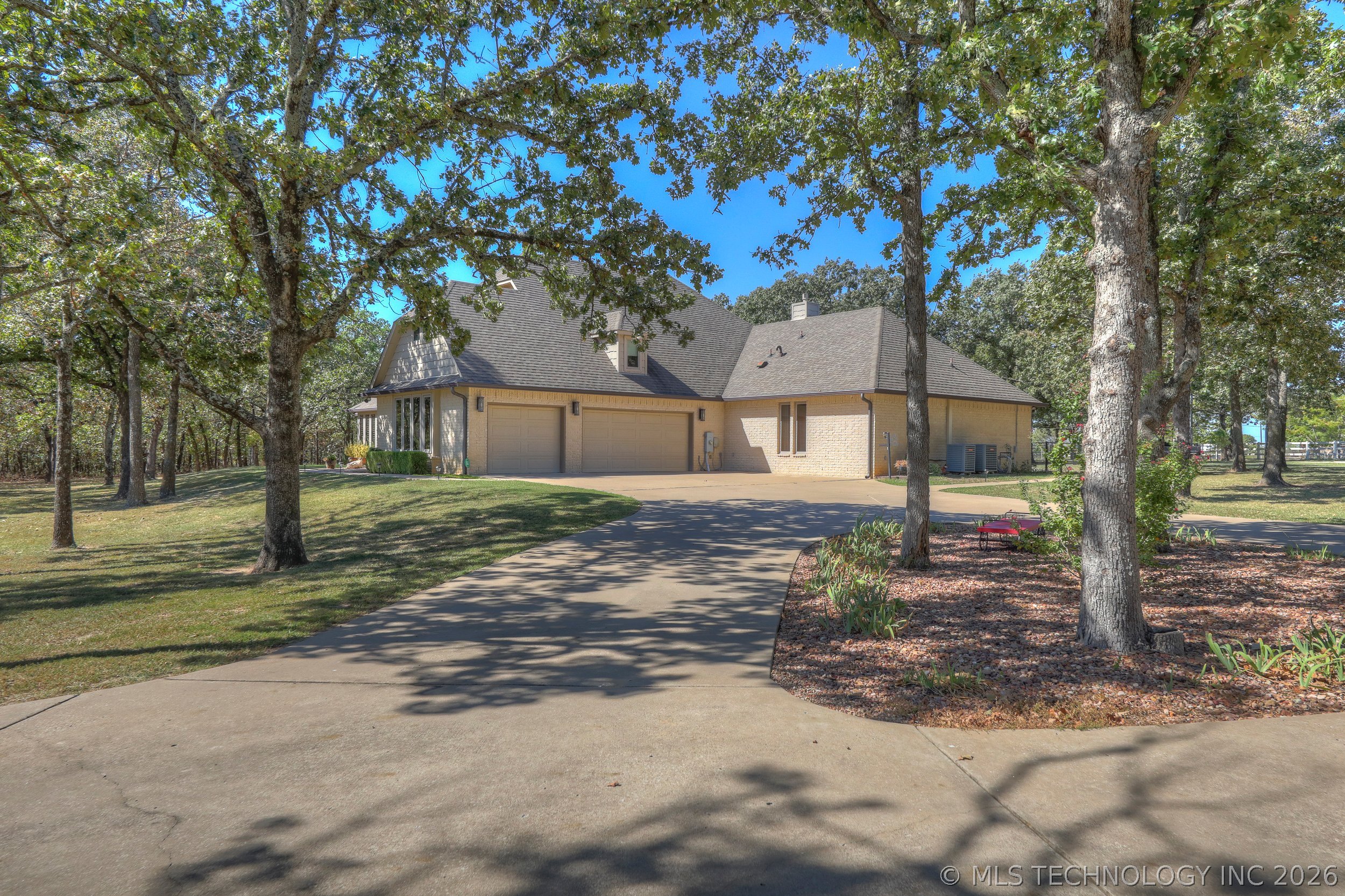 3704 Cliff Drive Property Photo 42