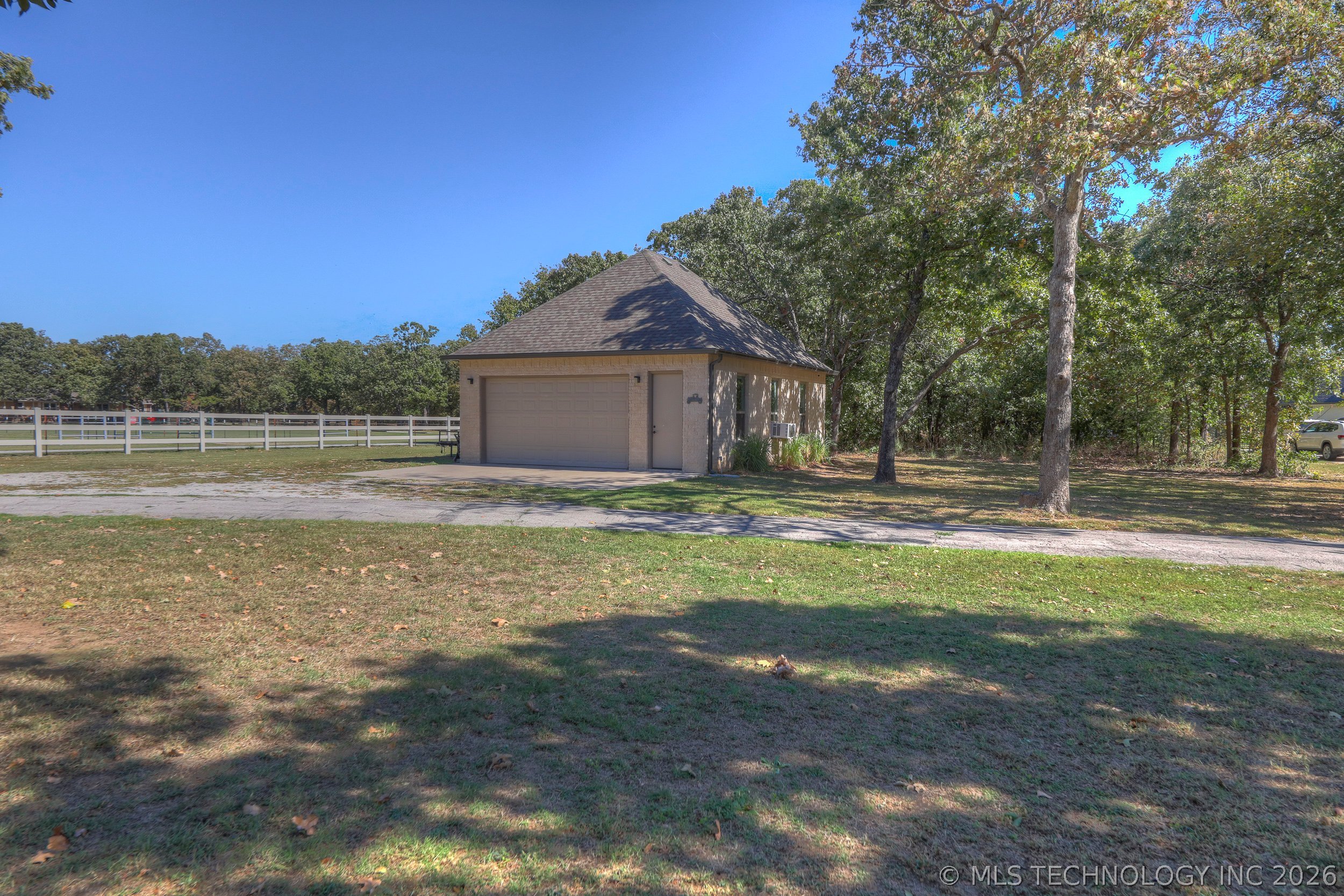 3704 Cliff Drive Property Photo 43