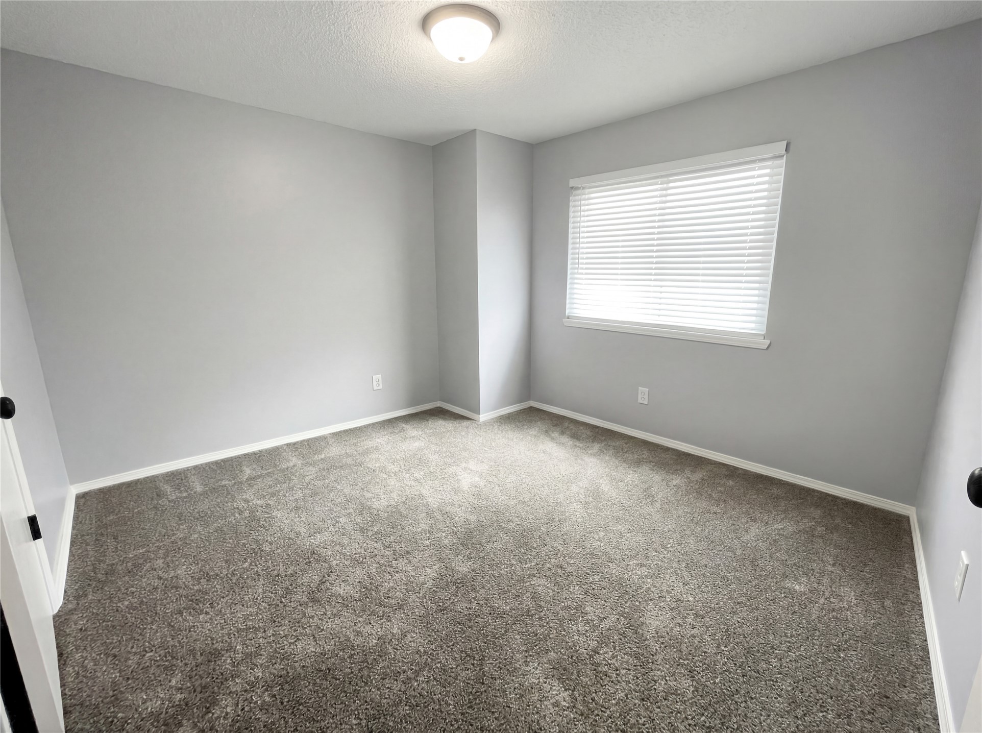 6020 Nw Expressway 6020 Property Photo 4
