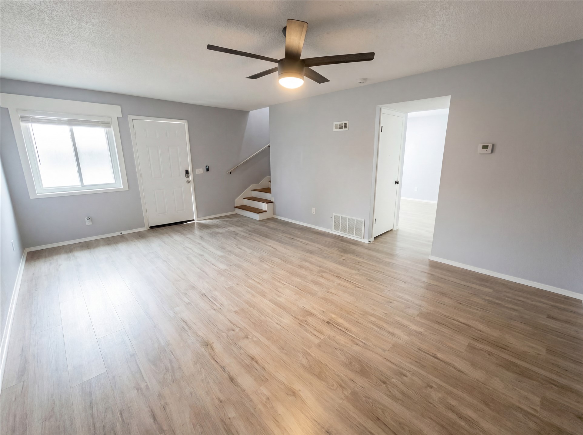 6020 Nw Expressway 6020 Property Photo 6