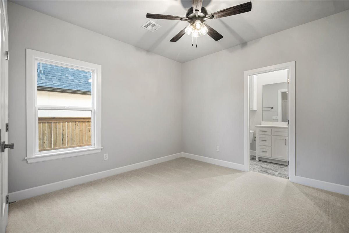 11212 S Fir Avenue W Property Photo 18