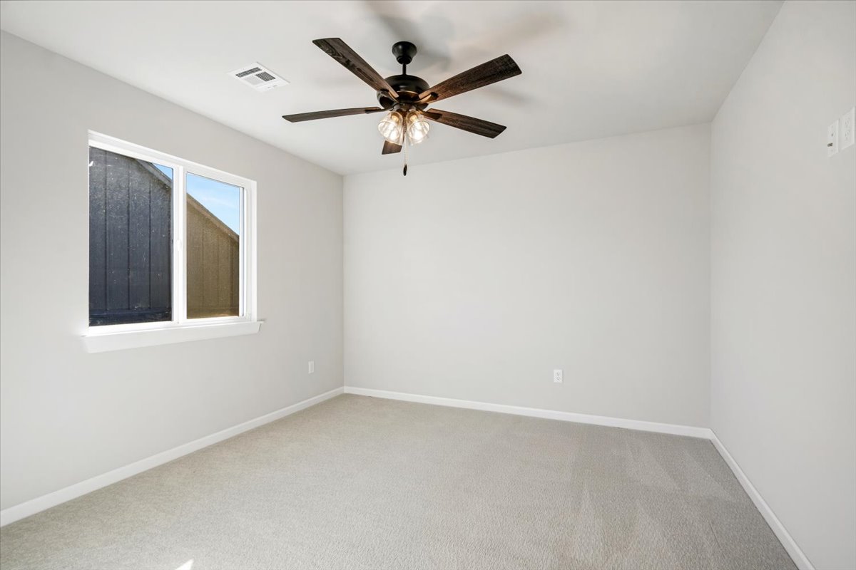 11212 S Fir Avenue W Property Photo 33