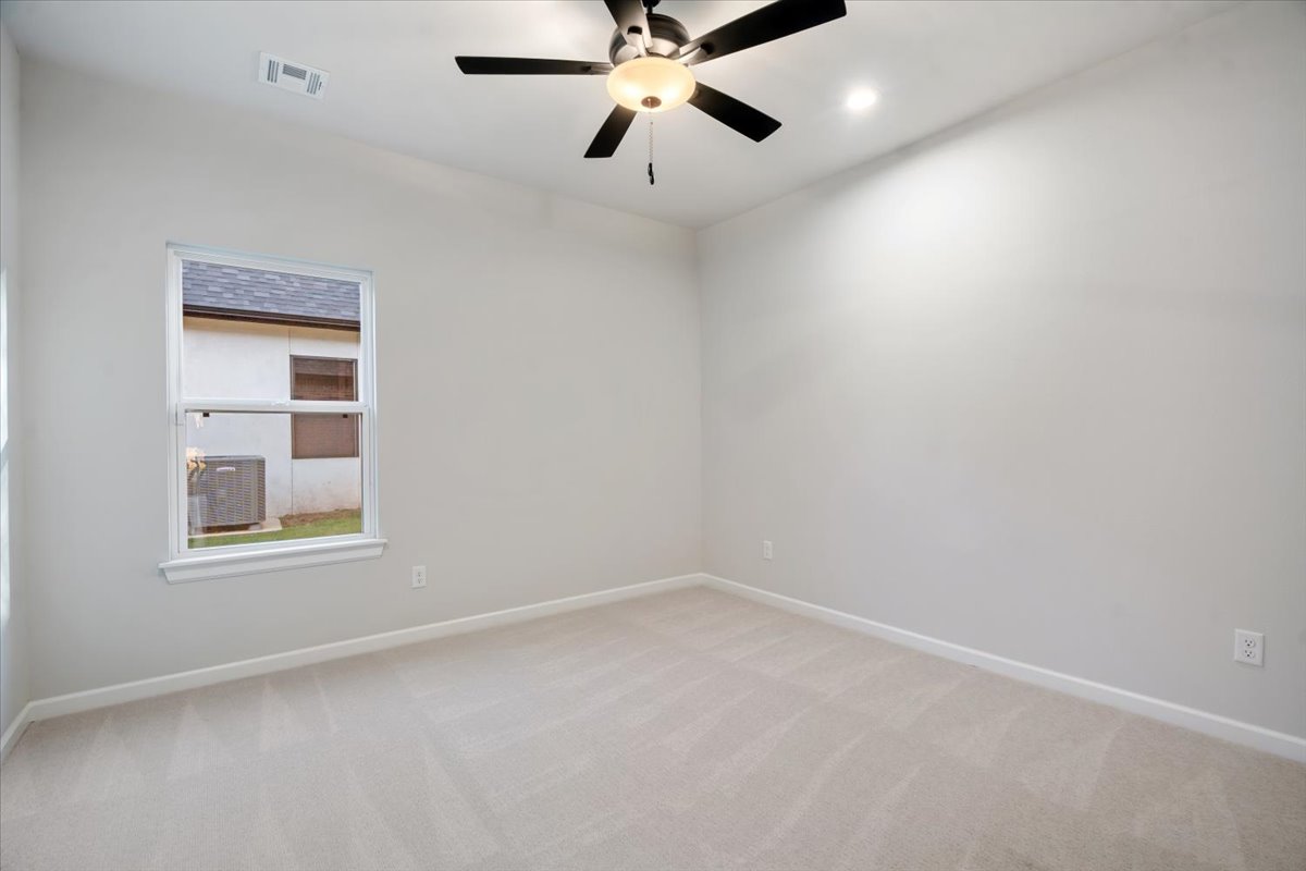 11308 S Fir Avenue W Property Photo 22
