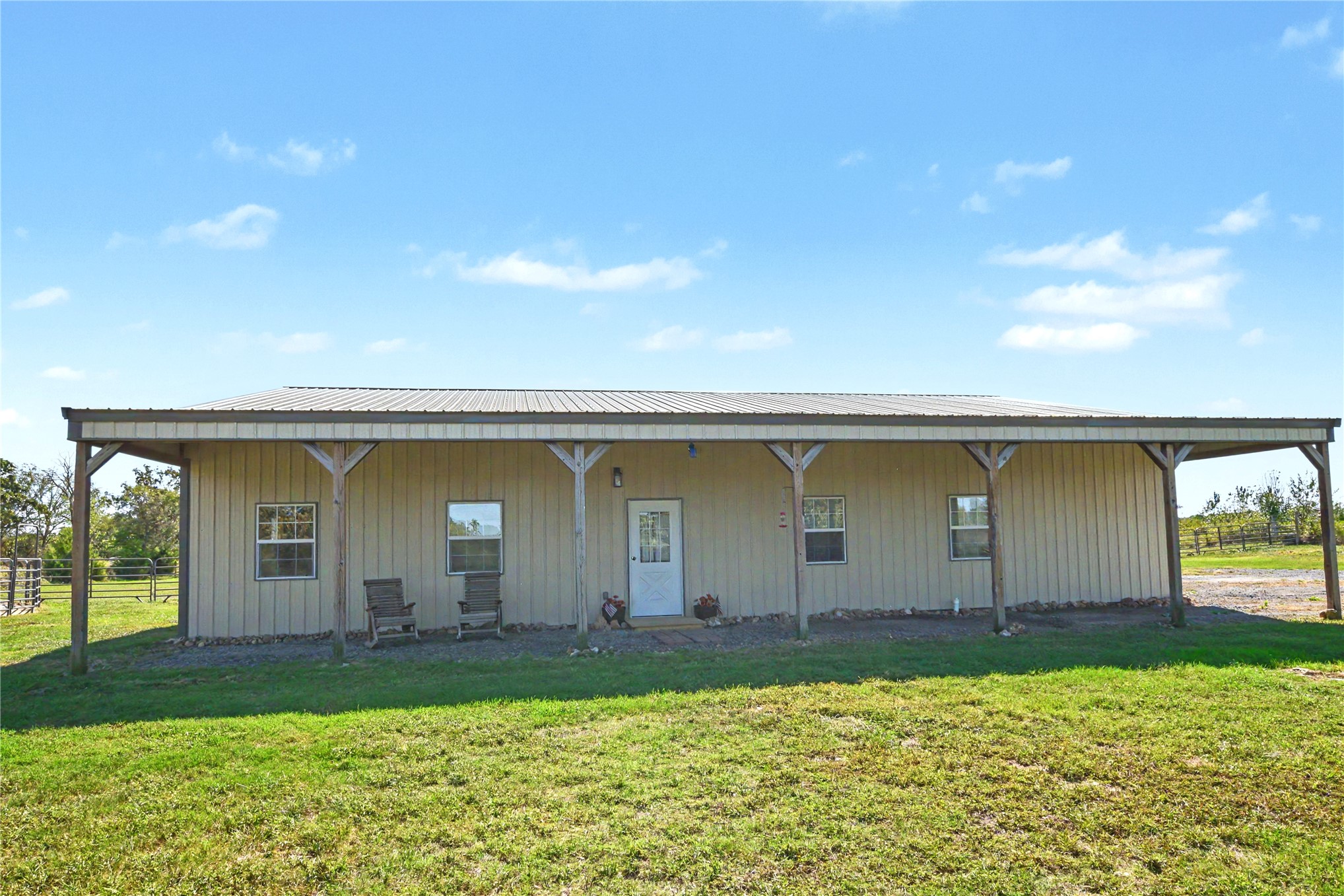 14969 W Grandview Road Property Photo 1