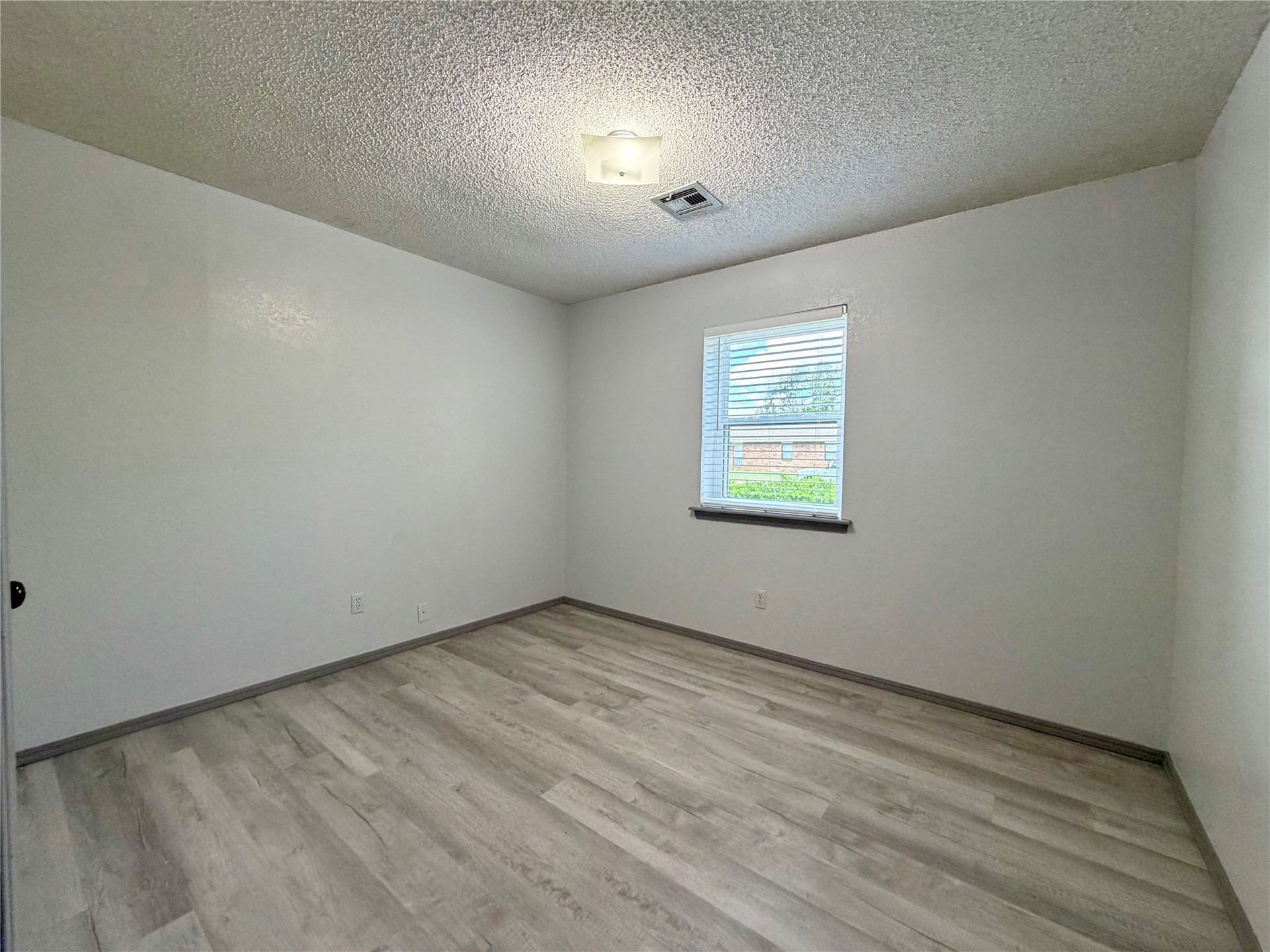 1434 Will Rogers Drive Property Photo 35
