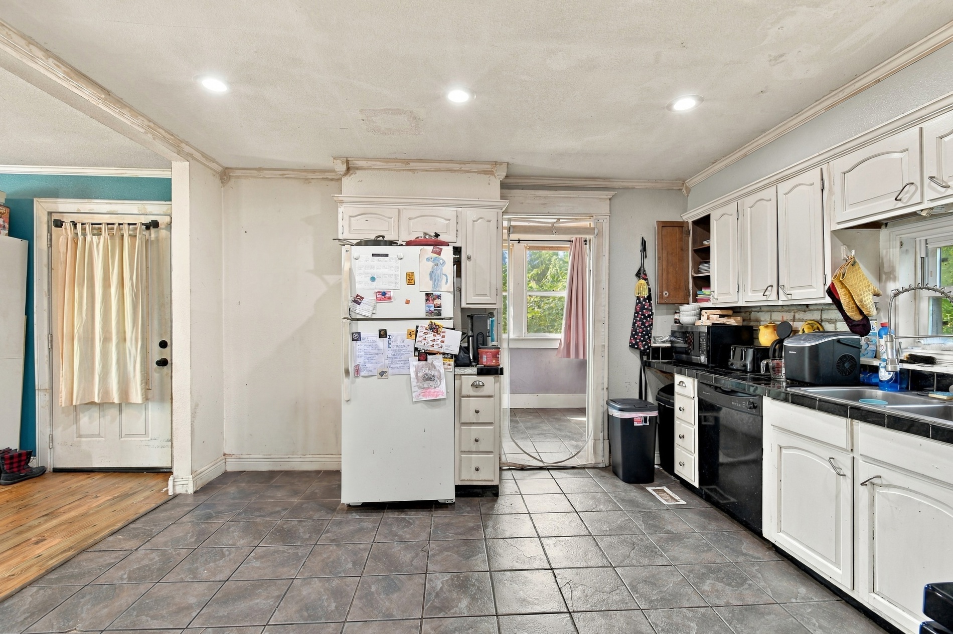 502 N Morton Avenue Property Photo 14