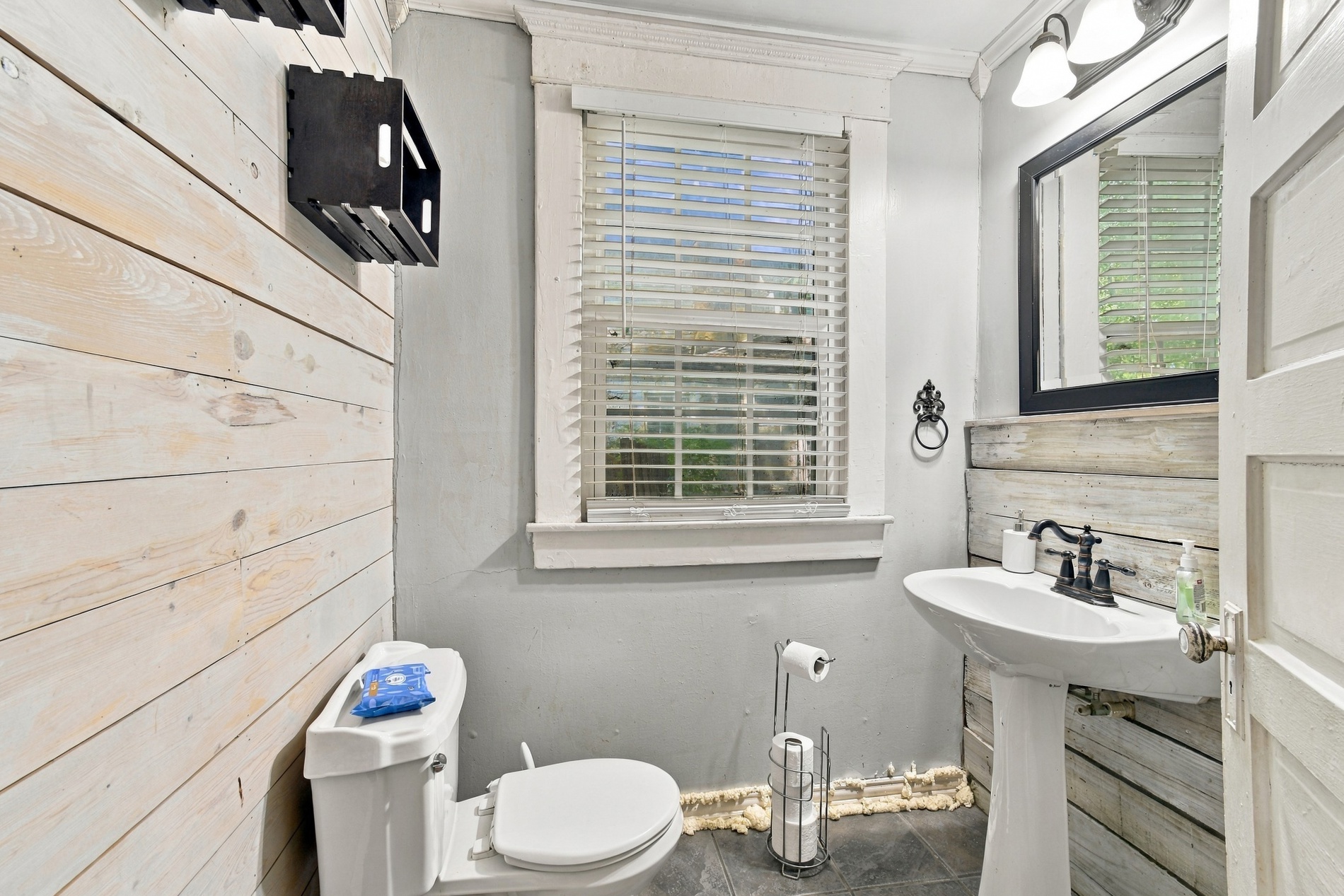 502 N Morton Avenue Property Photo 16
