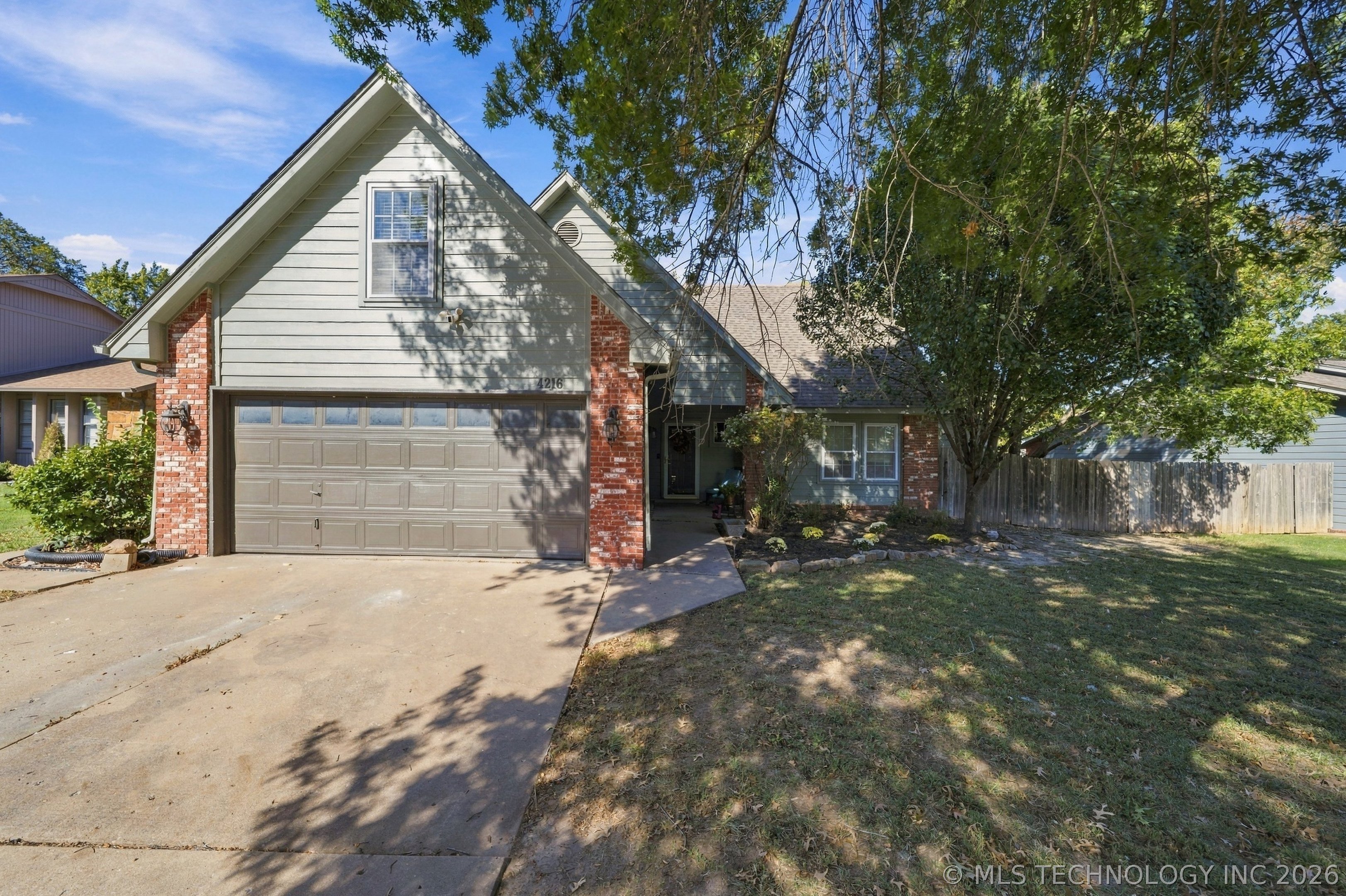 4216 W San Antonio Street Property Photo 1