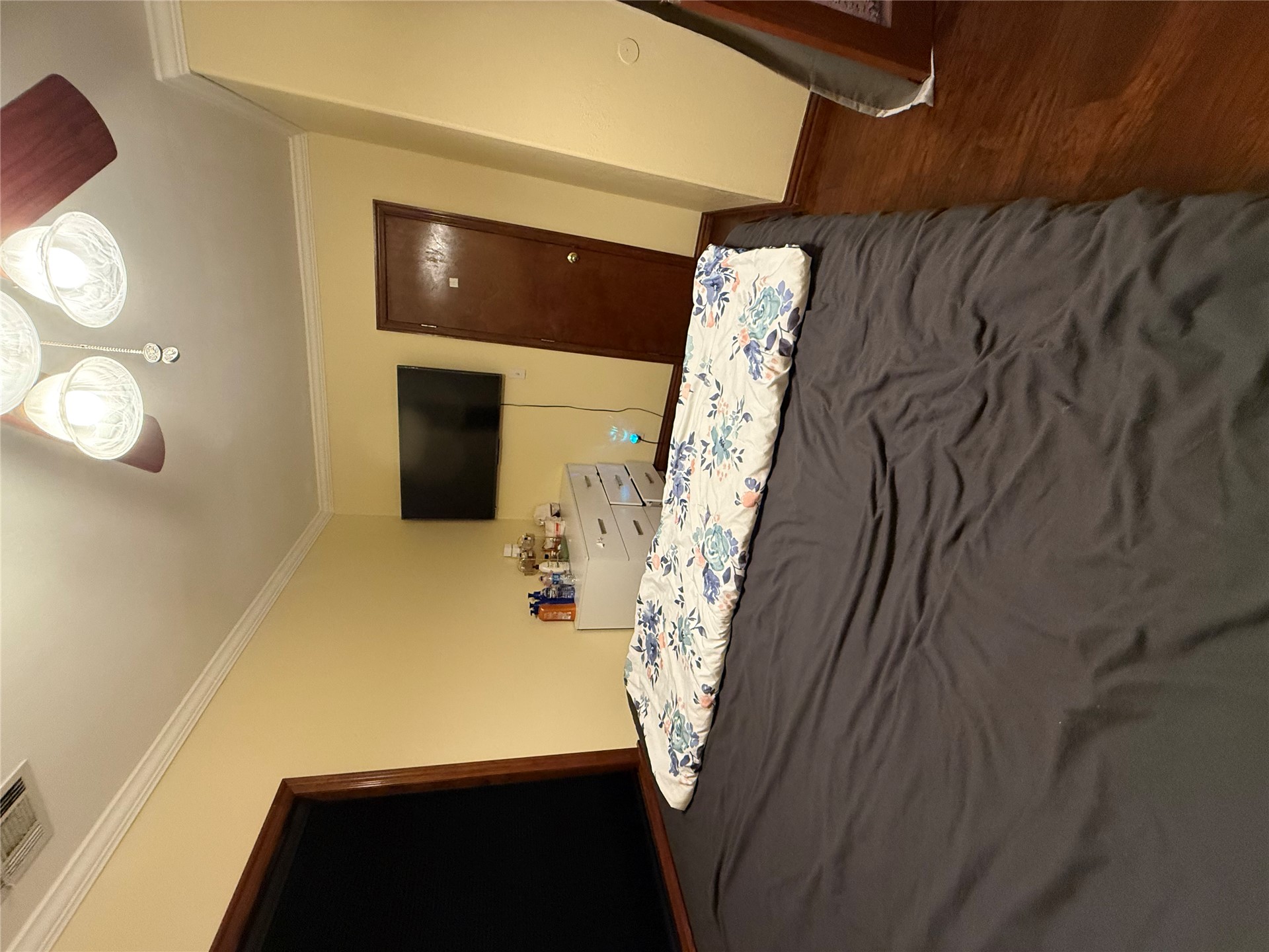808 S She She Avenue Property Photo 14