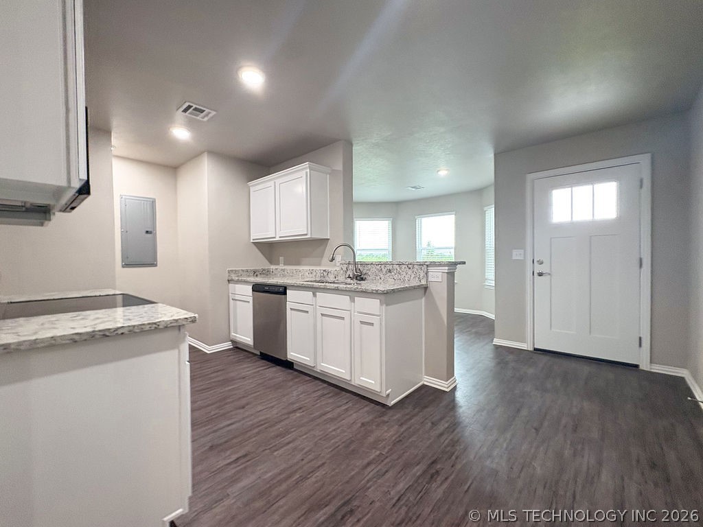 5018 S Mockingbird Lane Property Photo 17