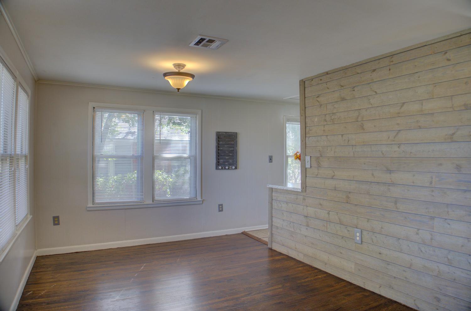 8930 S Union Avenue Property Photo 12