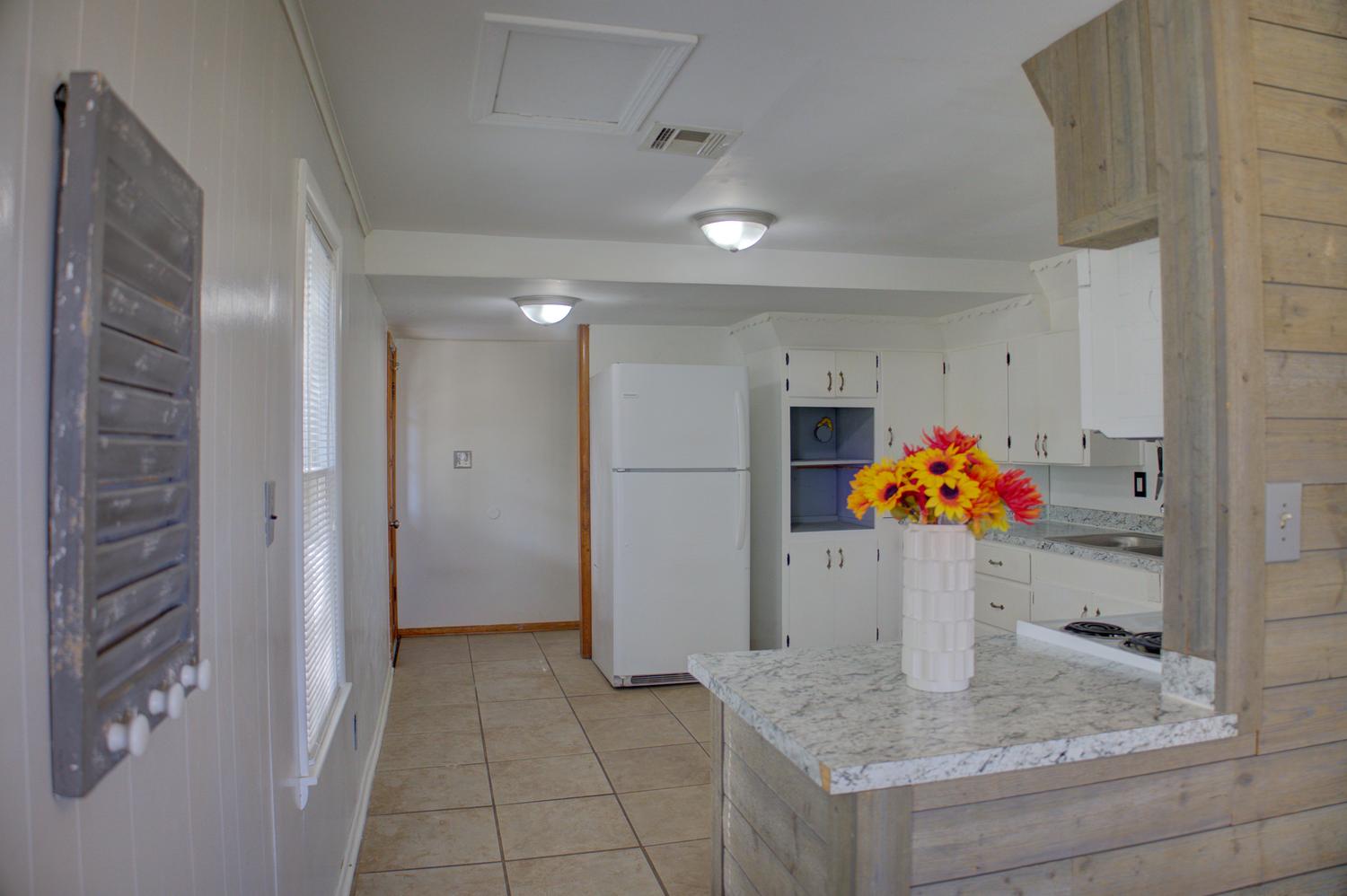 8930 S Union Avenue Property Photo 17