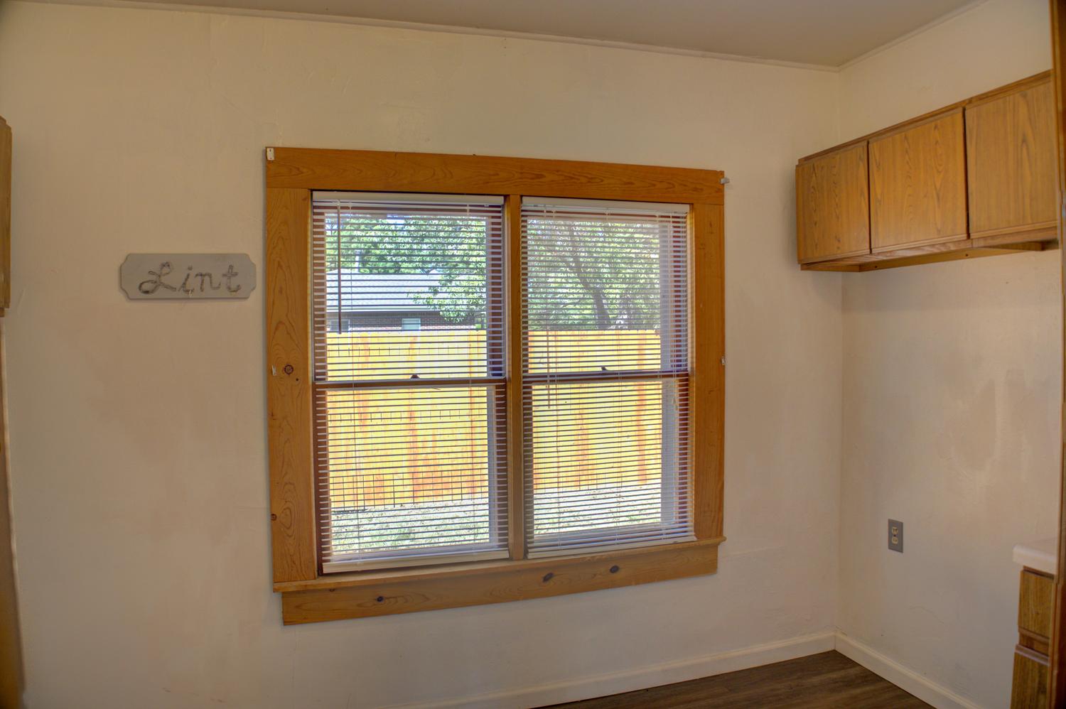 8930 S Union Avenue Property Photo 23
