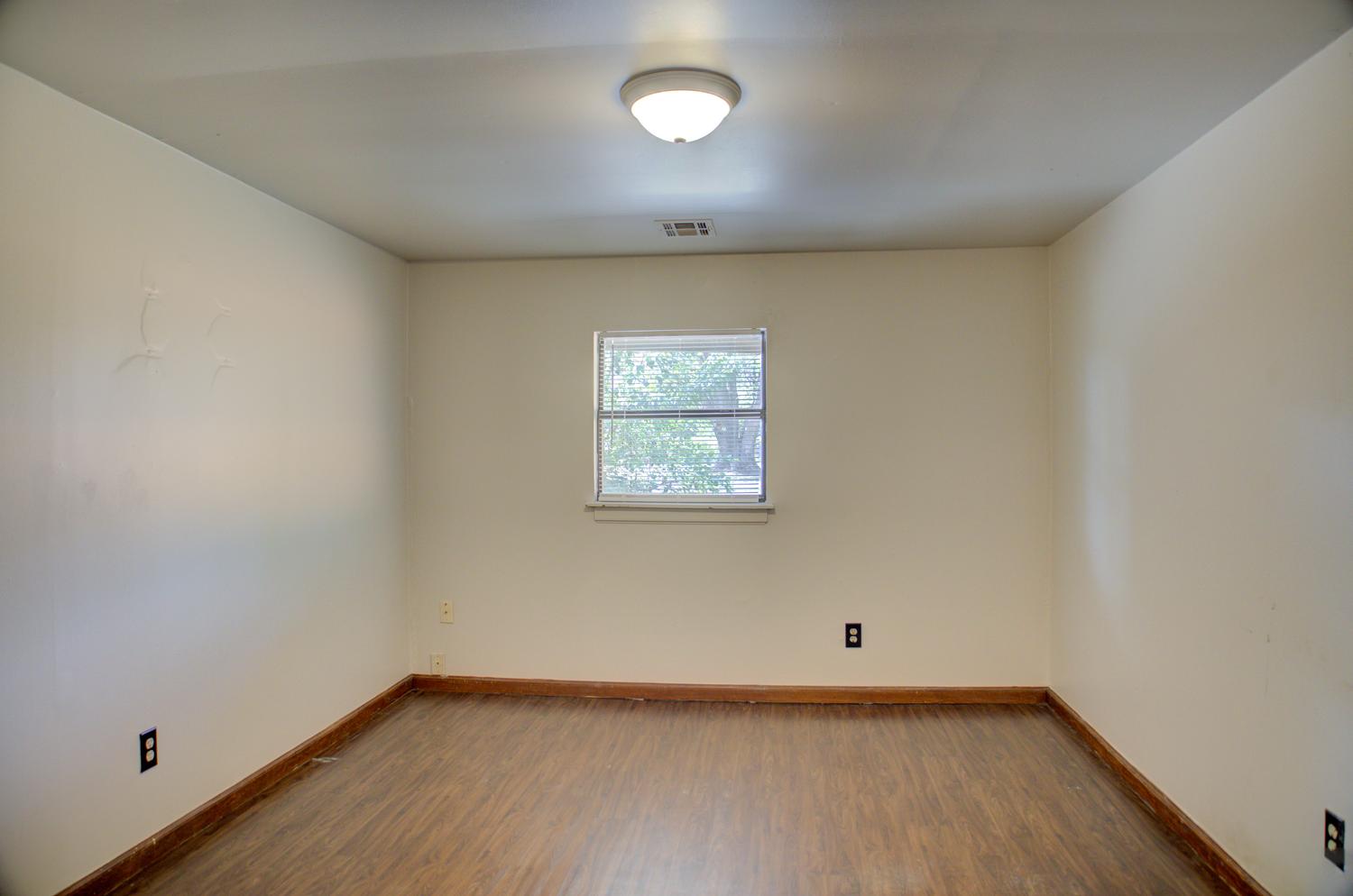 8930 S Union Avenue Property Photo 43