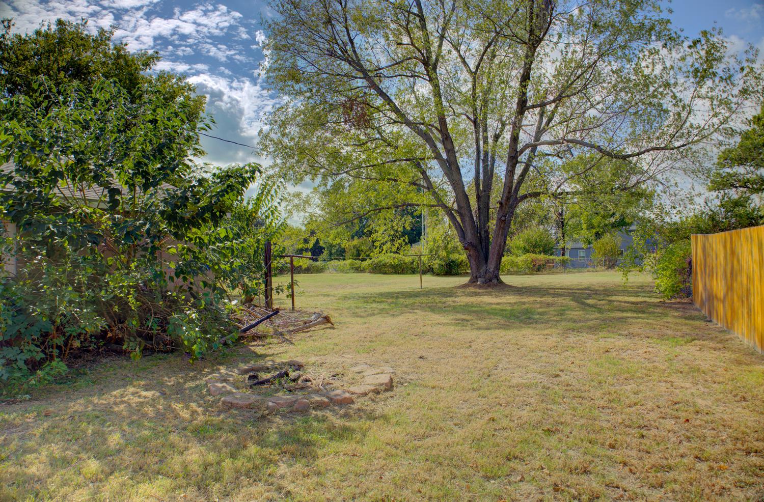 8930 S Union Avenue Property Photo 56