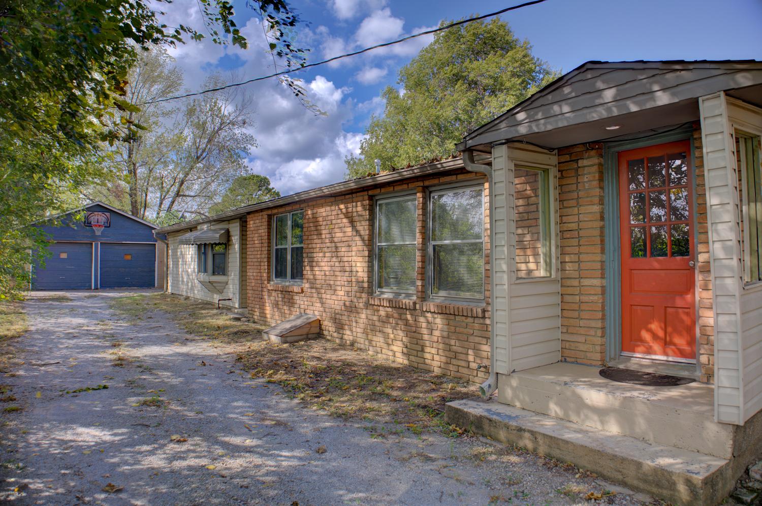 8930 S Union Avenue Property Photo 65