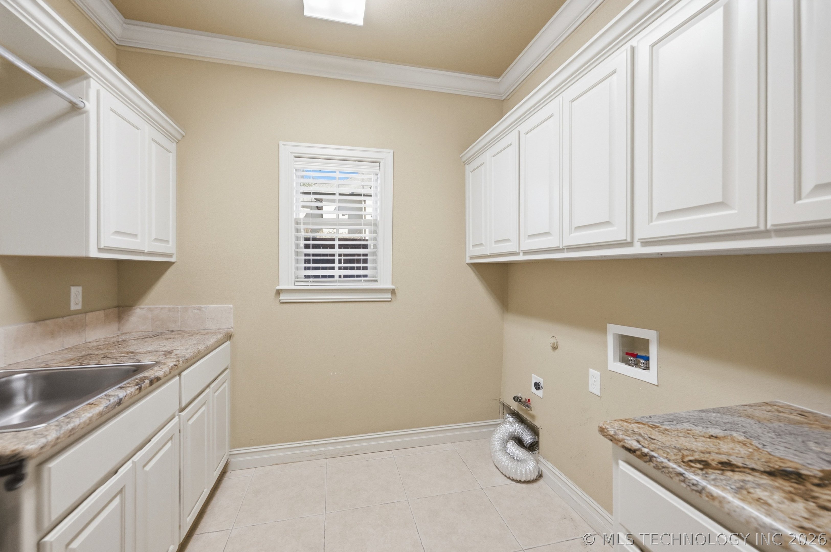 11701 S Oswego Avenue Property Photo 27