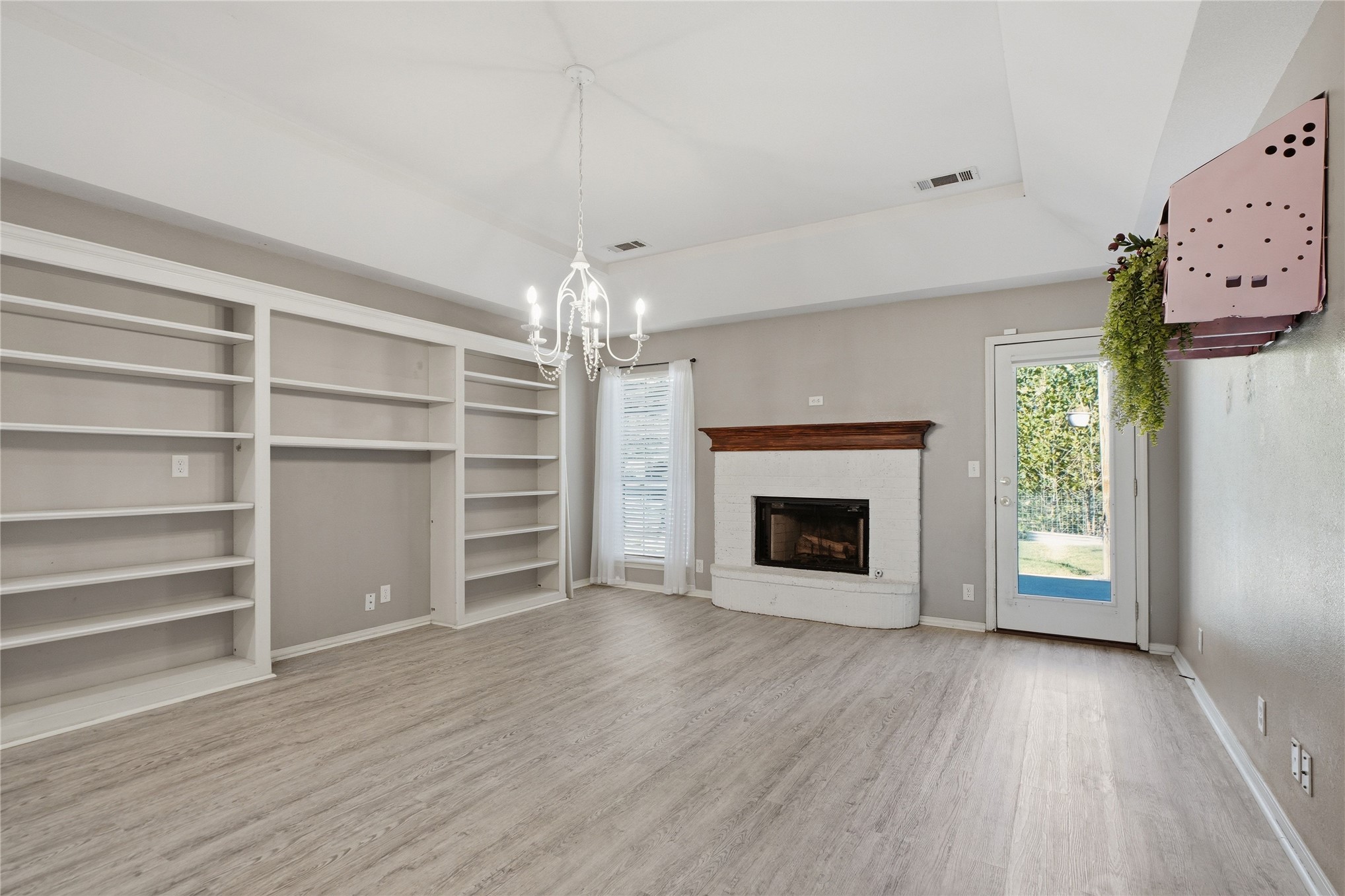1741 Holly Avenue Property Photo 33