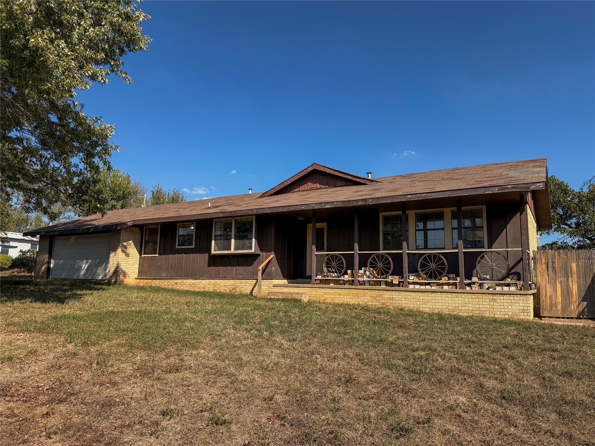 30332 S Vfw Road Property Photo 8