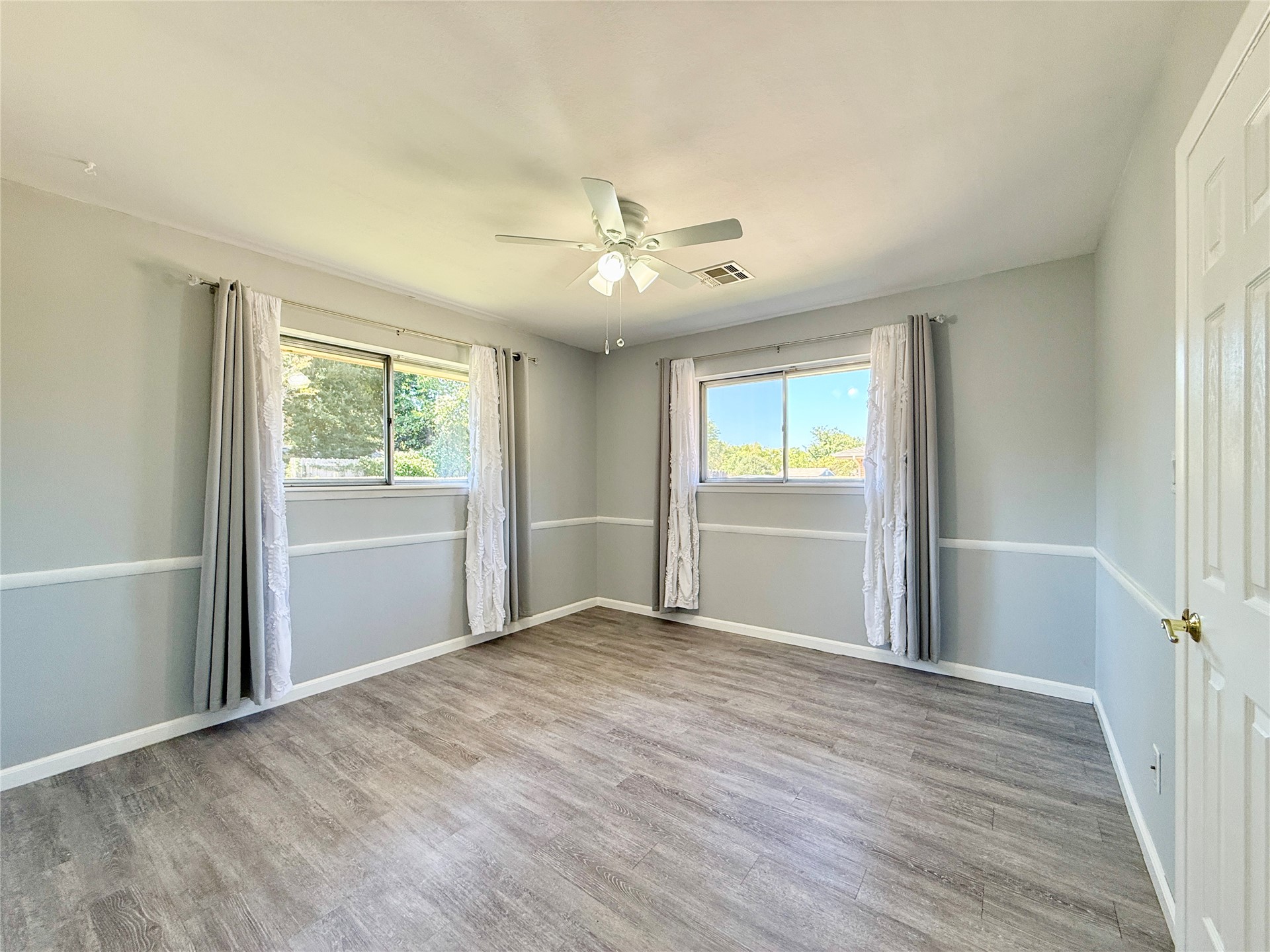 7204 E 55th Place Property Photo 29
