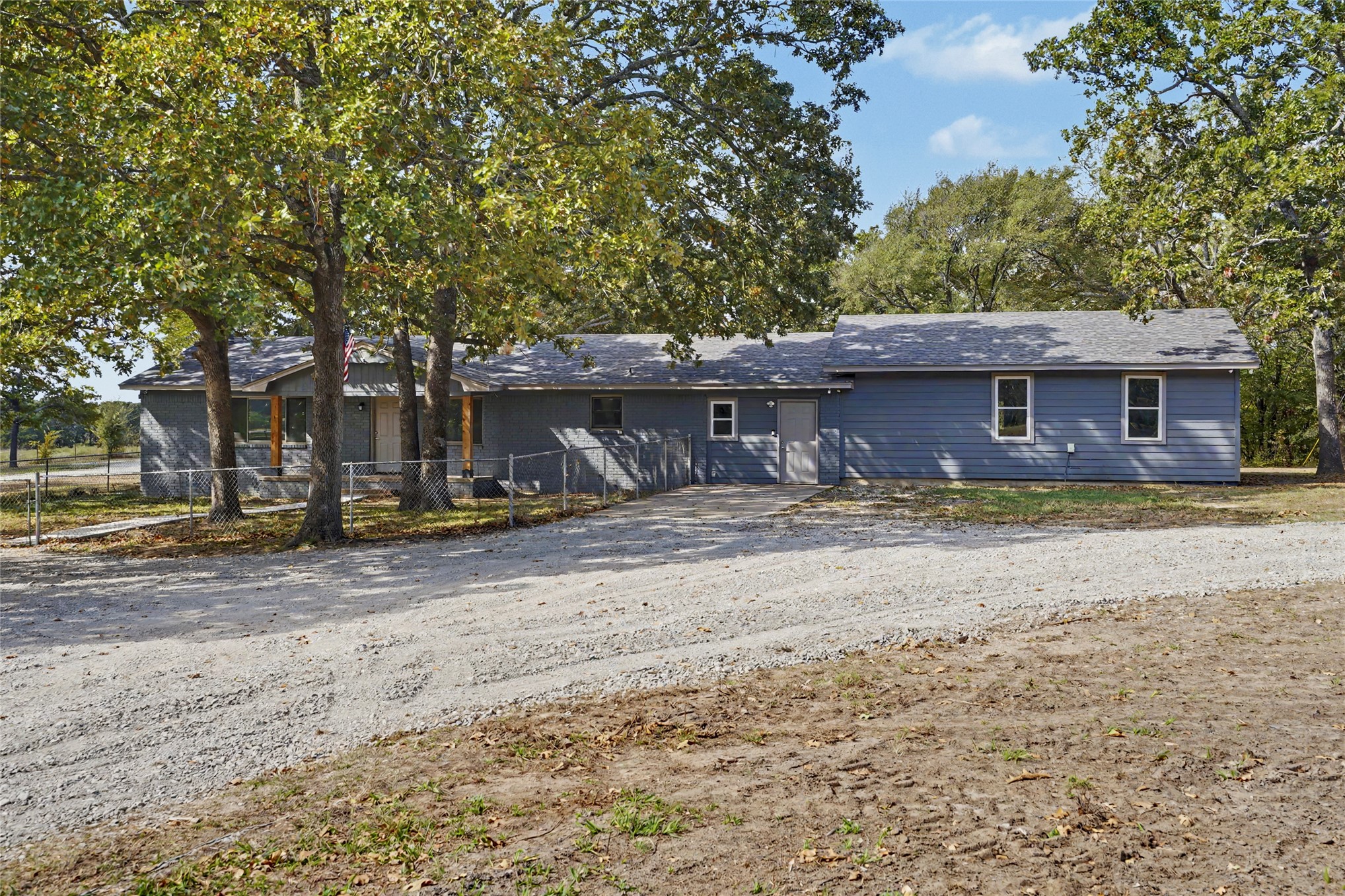 20664 Deerwood Trail Property Photo 3