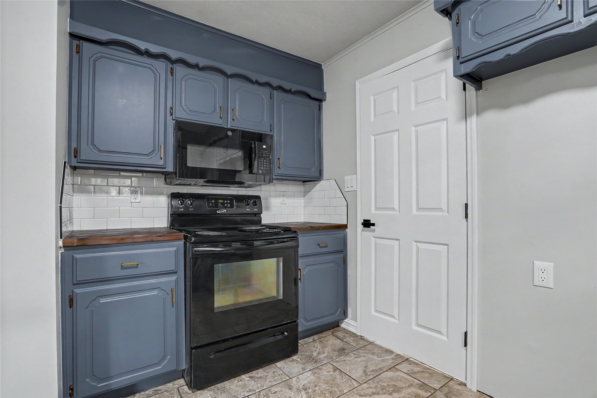20664 Deerwood Trail Property Photo 14