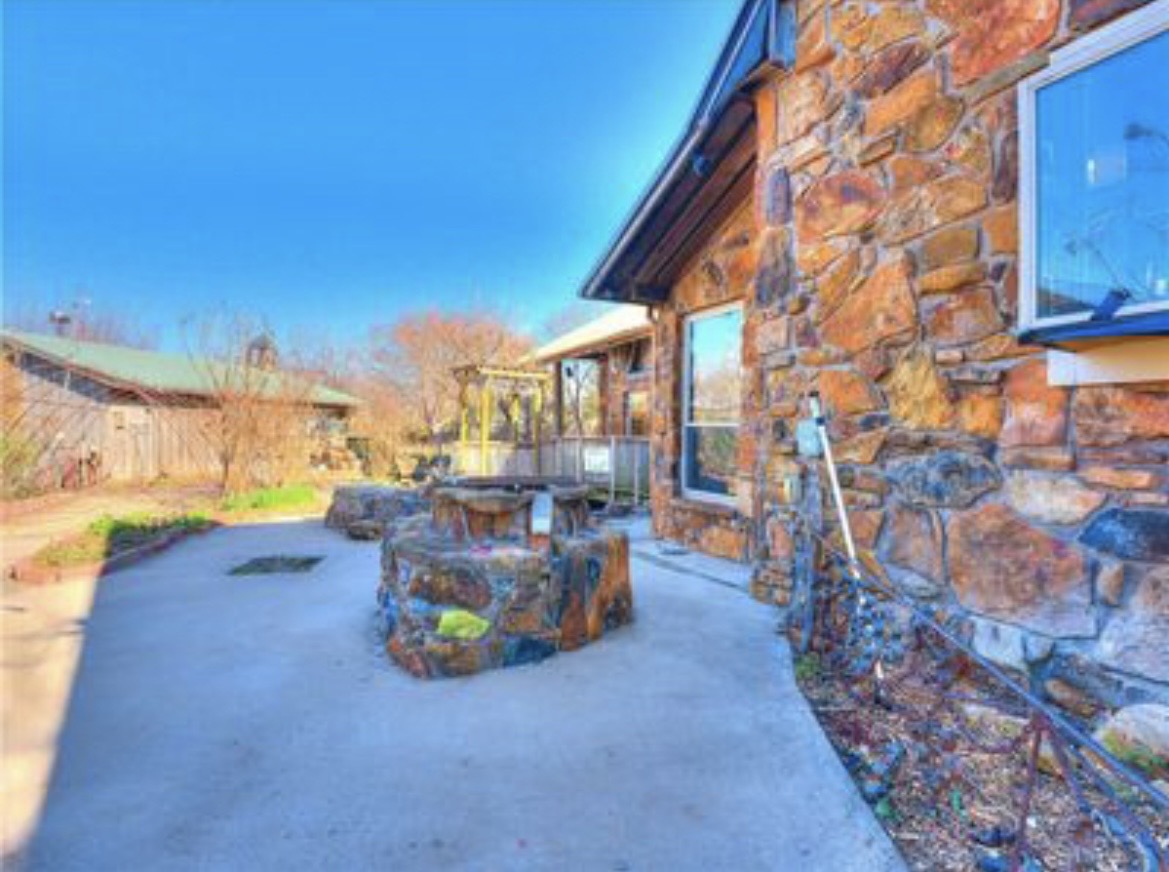 1928 W Idaho Property Photo 2