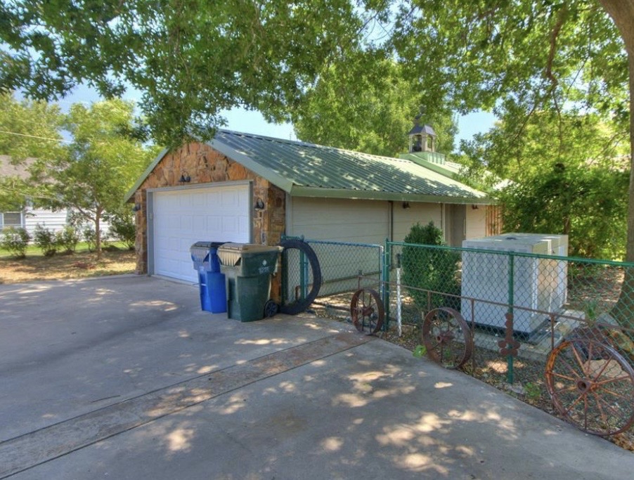 1928 W Idaho Property Photo 24