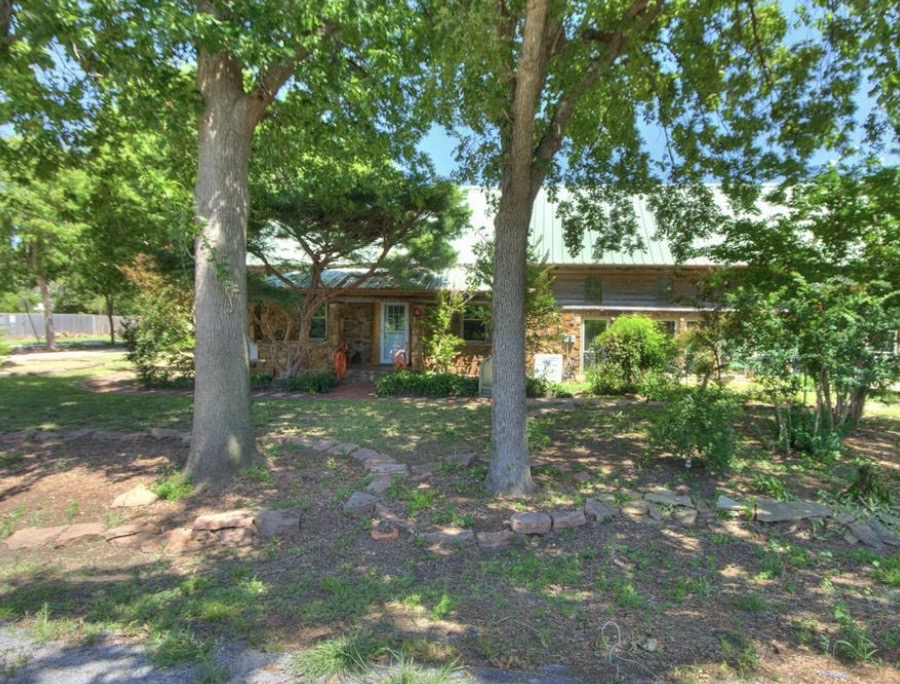 1928 W Idaho Property Photo 48