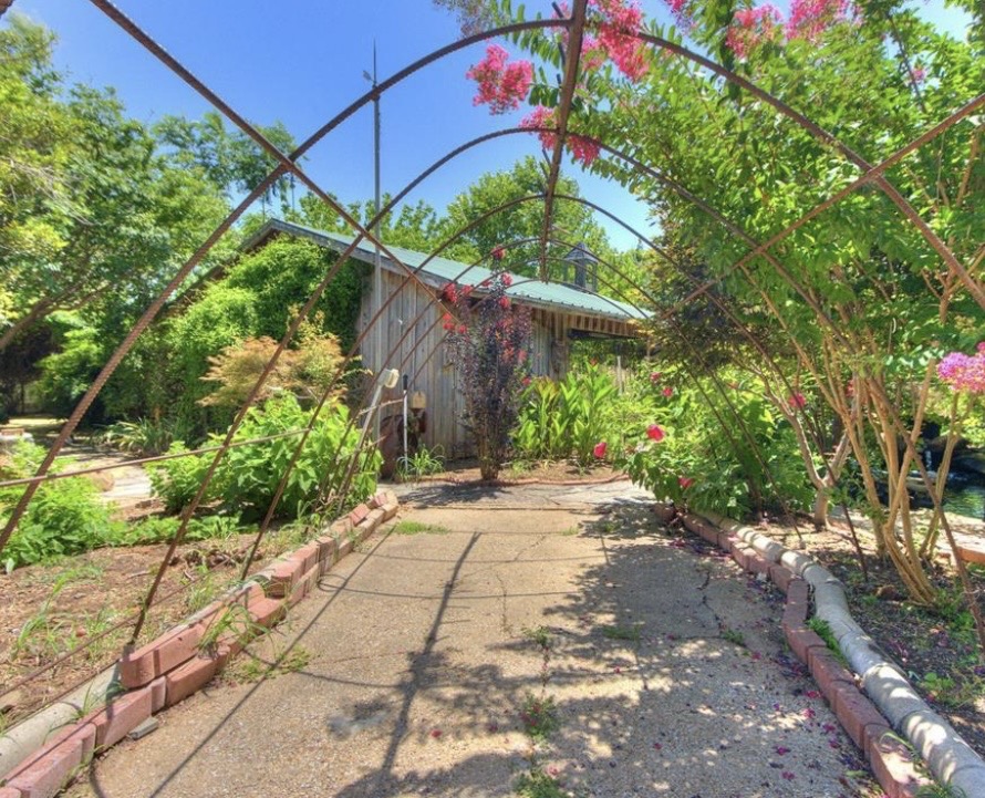 1928 W Idaho Property Photo 59