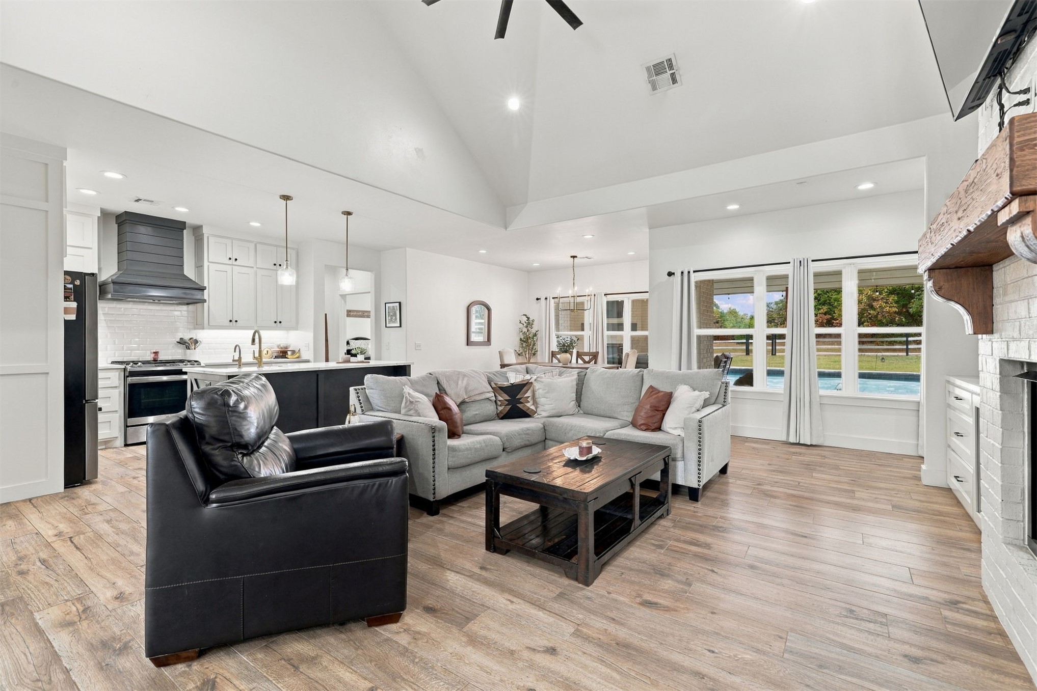 10281 236th Property Photo 5