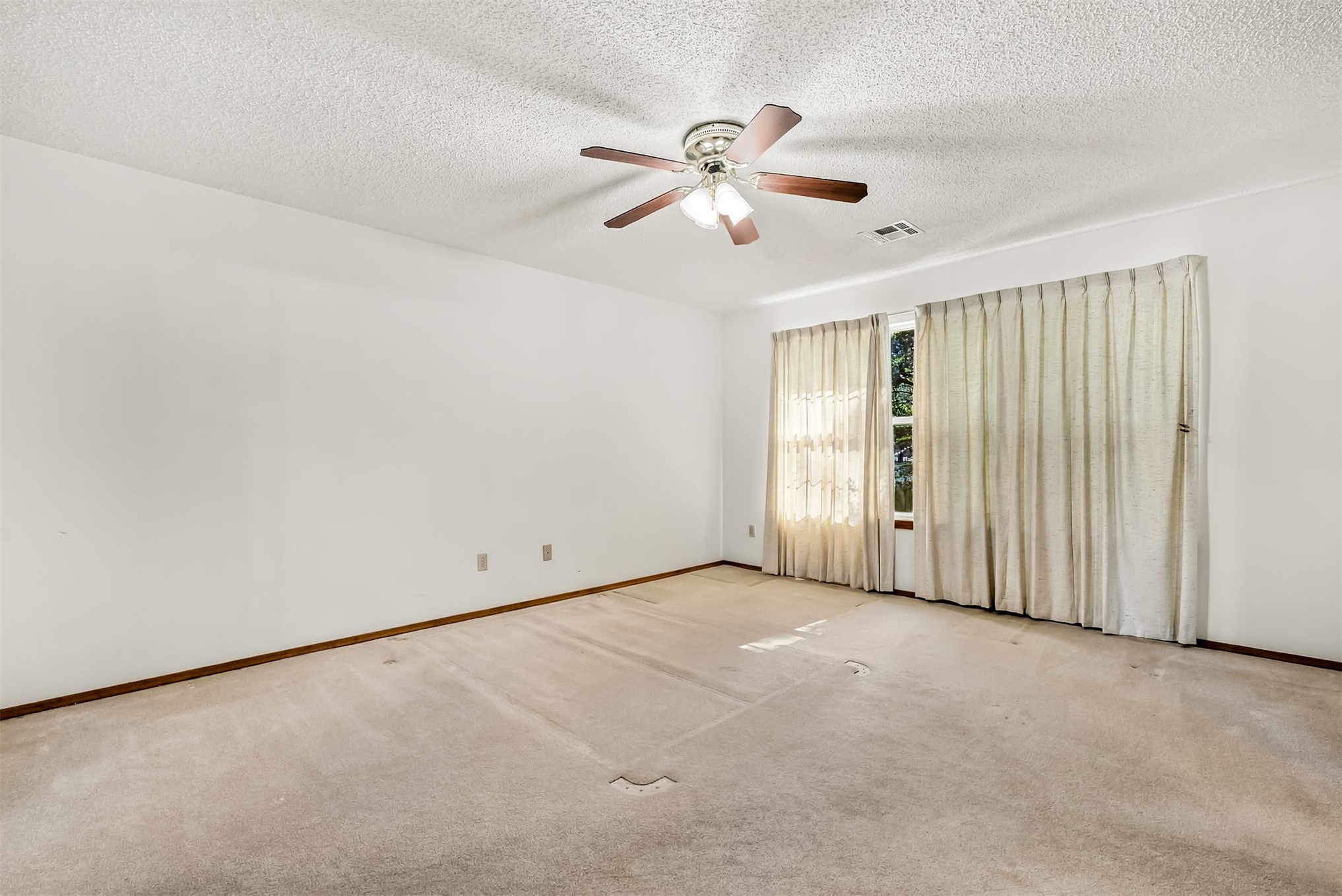 124 Magnolia Property Photo 15