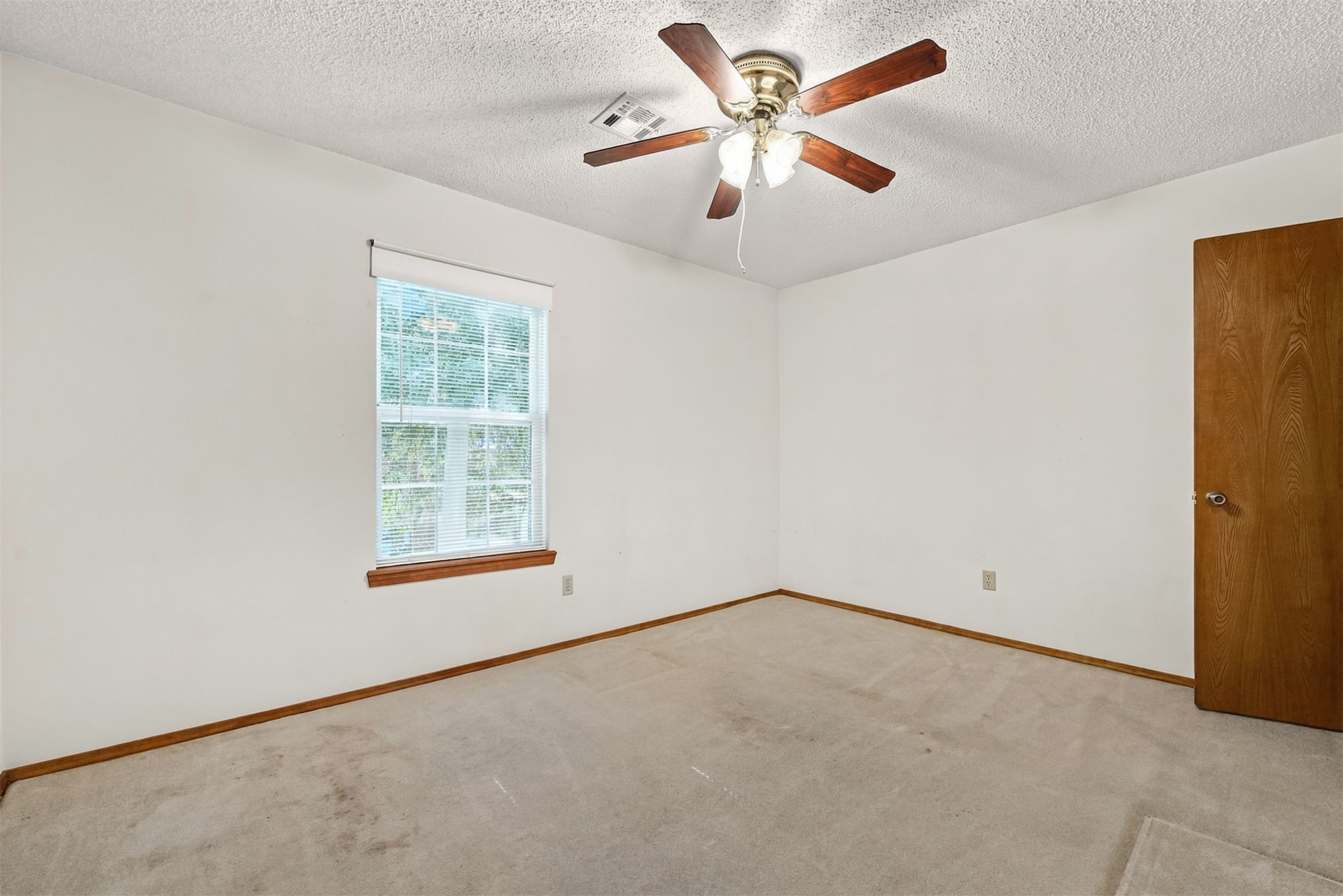 124 Magnolia Property Photo 25