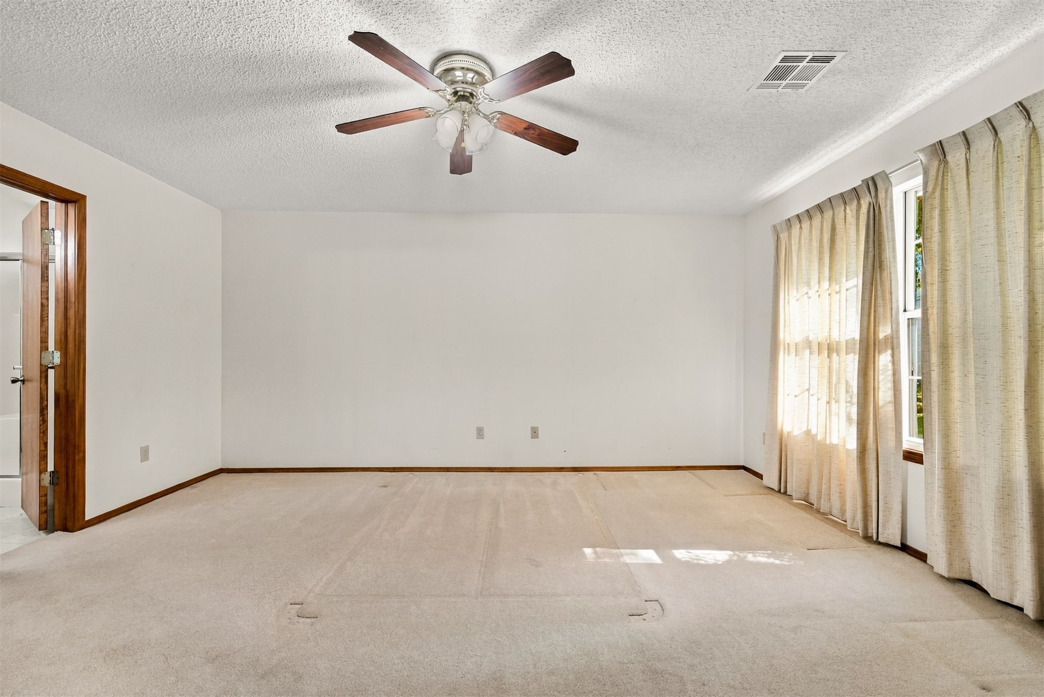 124 Magnolia Property Photo 27