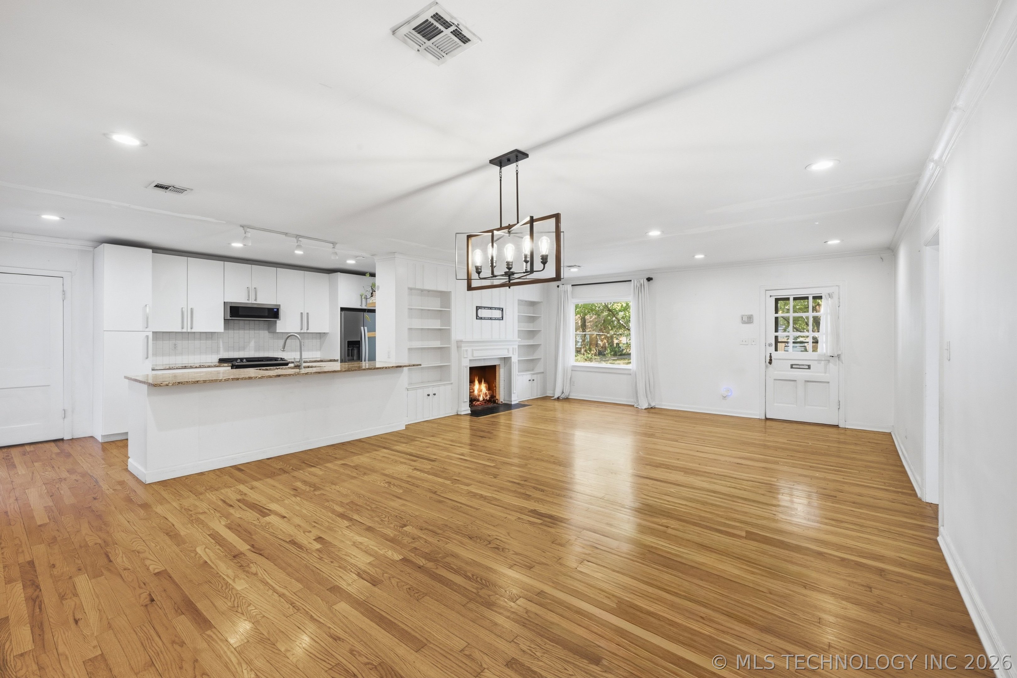 1214 S Evanston Avenue Property Photo 13