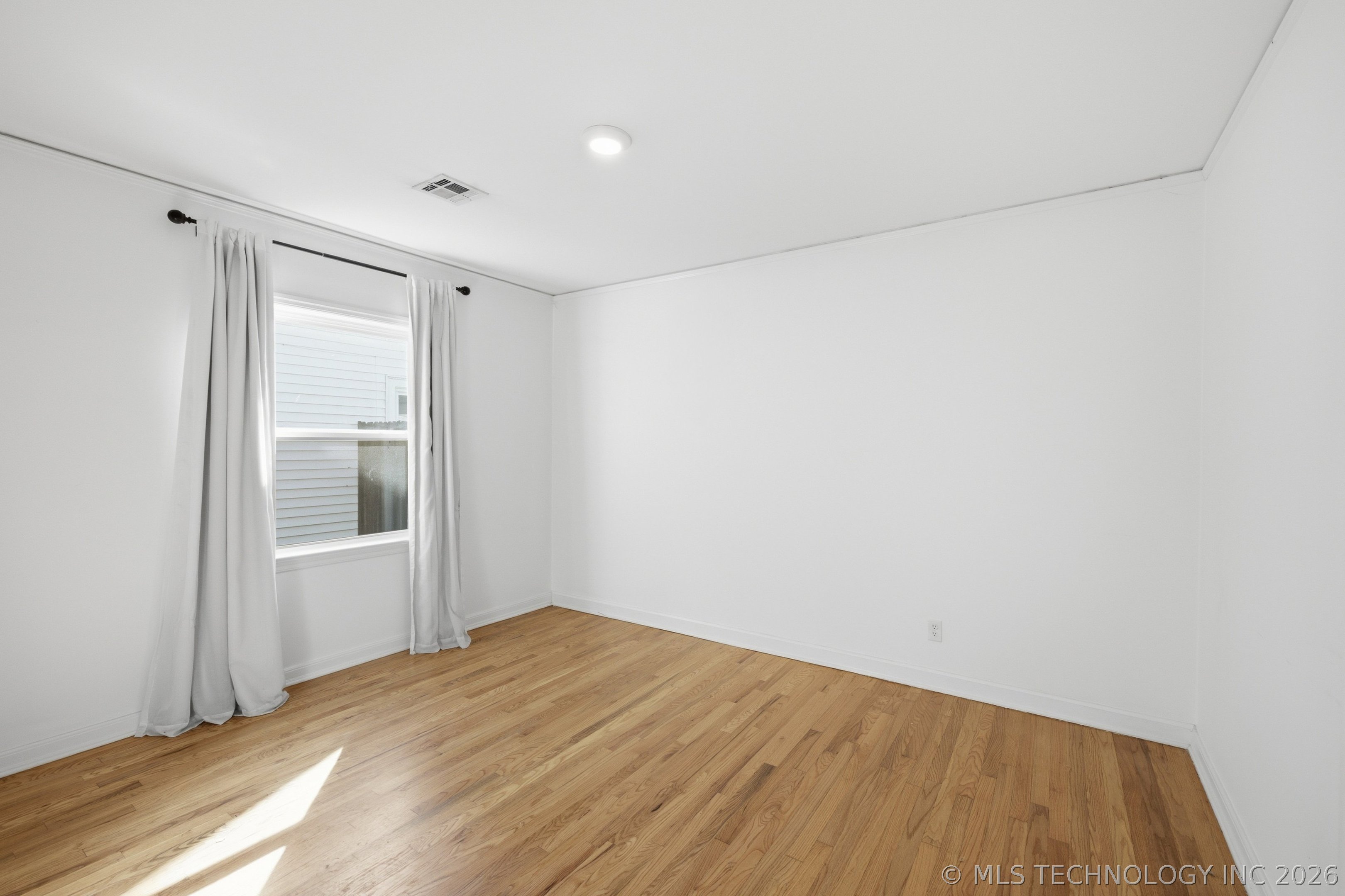 1214 S Evanston Avenue Property Photo 17